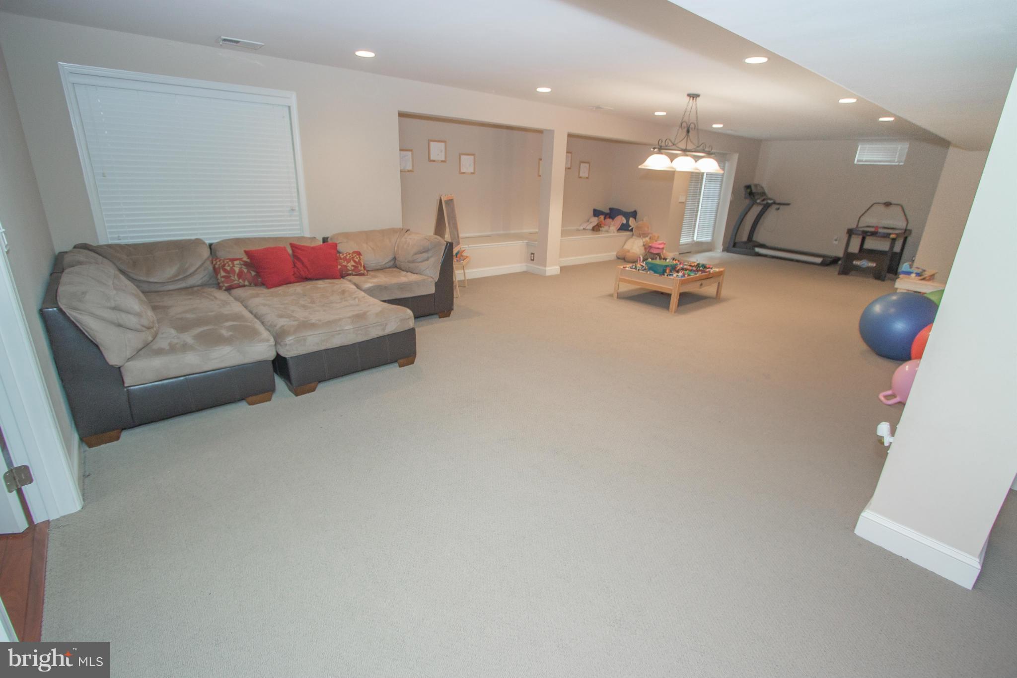 DOMINION VALLEY COUNTRY CLUB - Residential