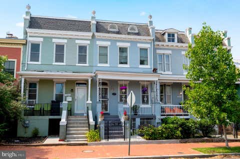Photo of 1221 E Street SE, WASHINGTON, DC 20003 (MLS # DCDC2268782)