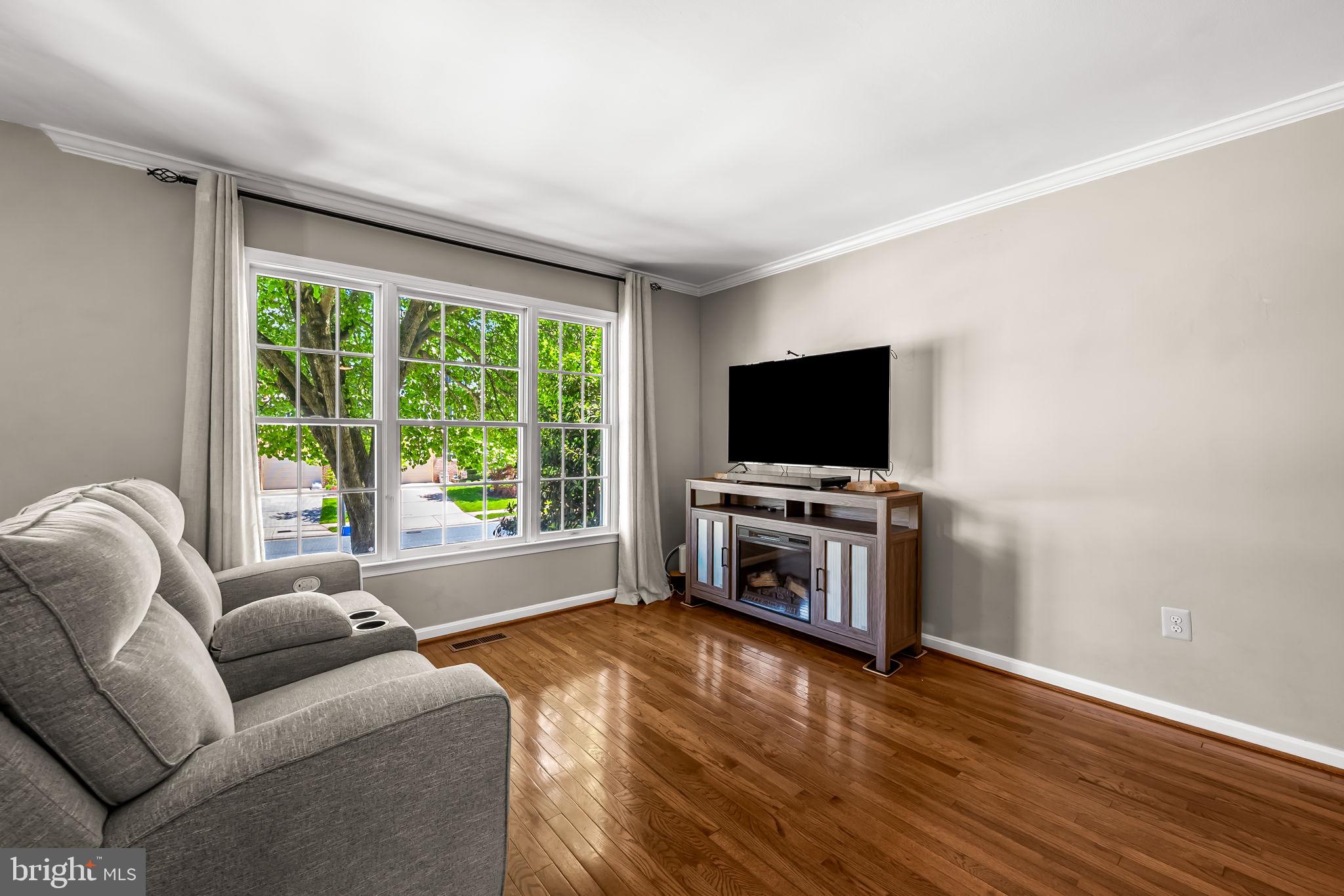 HUNTERS RUN - Residential