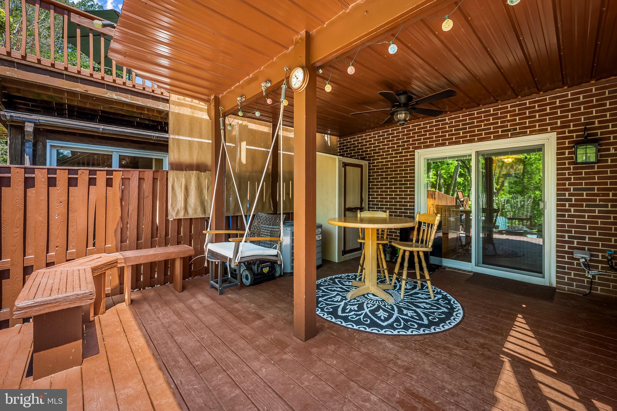 HUNTERS RUN - Residential