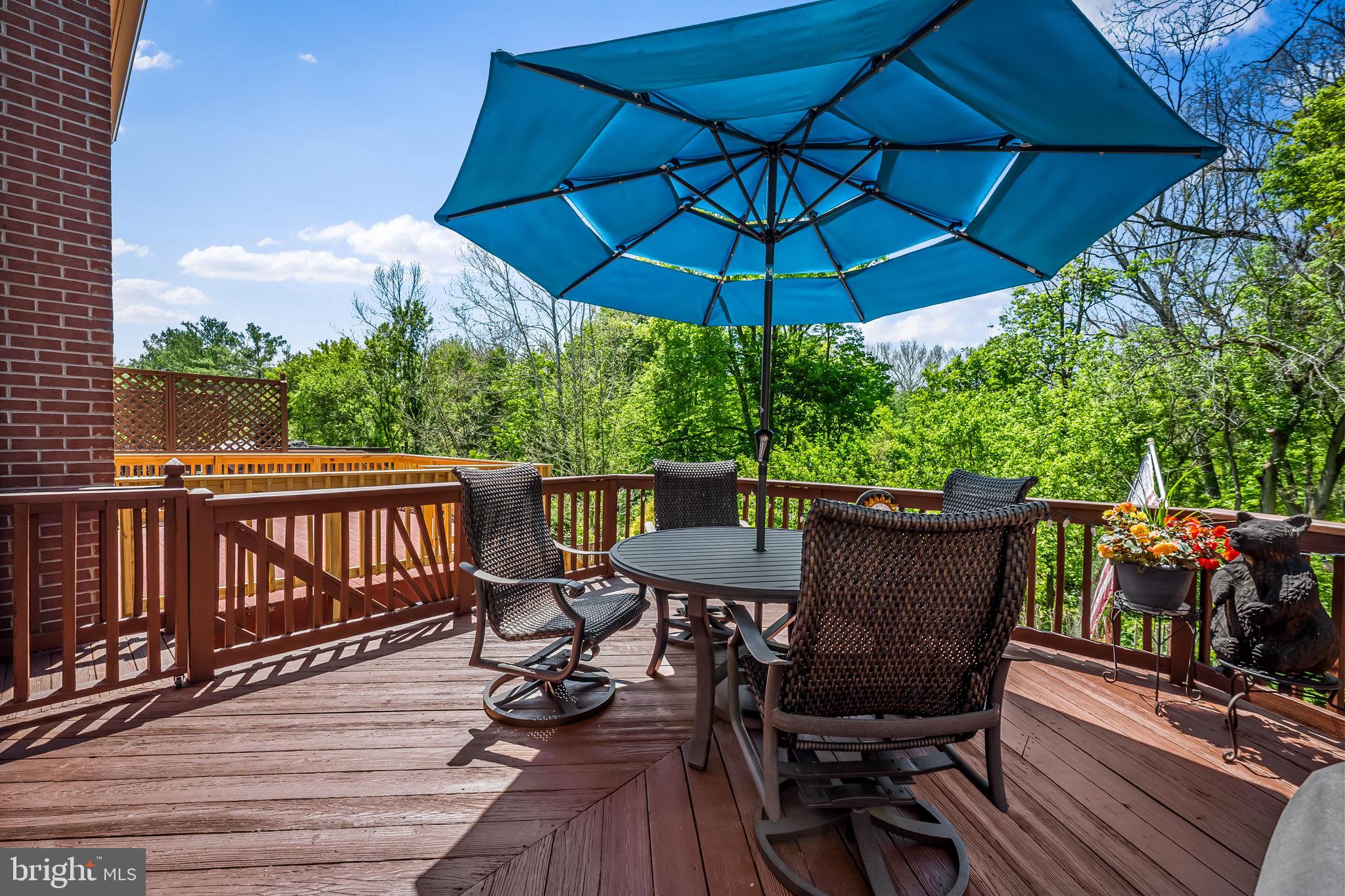 HUNTERS RUN - Residential