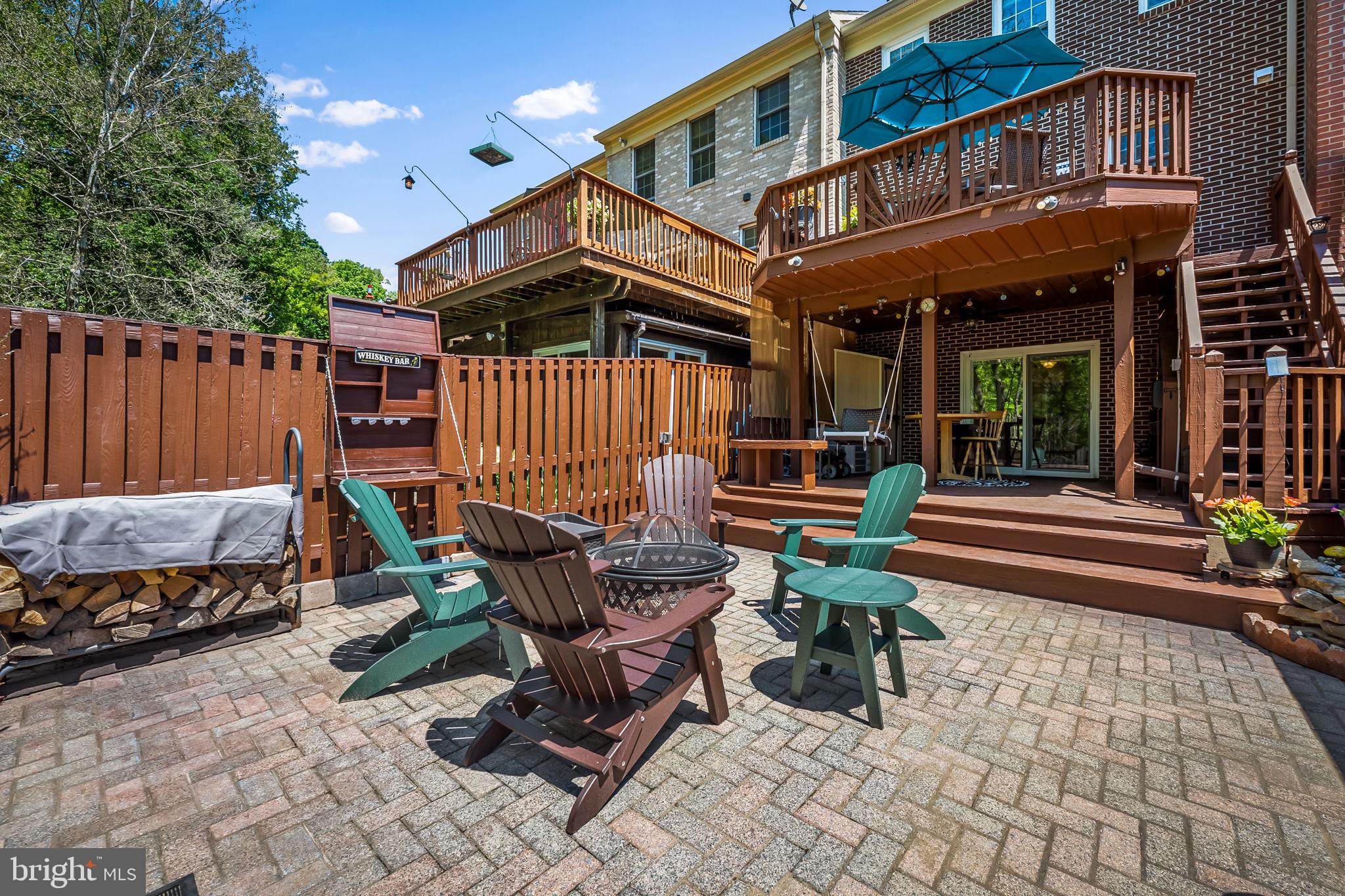 HUNTERS RUN - Residential