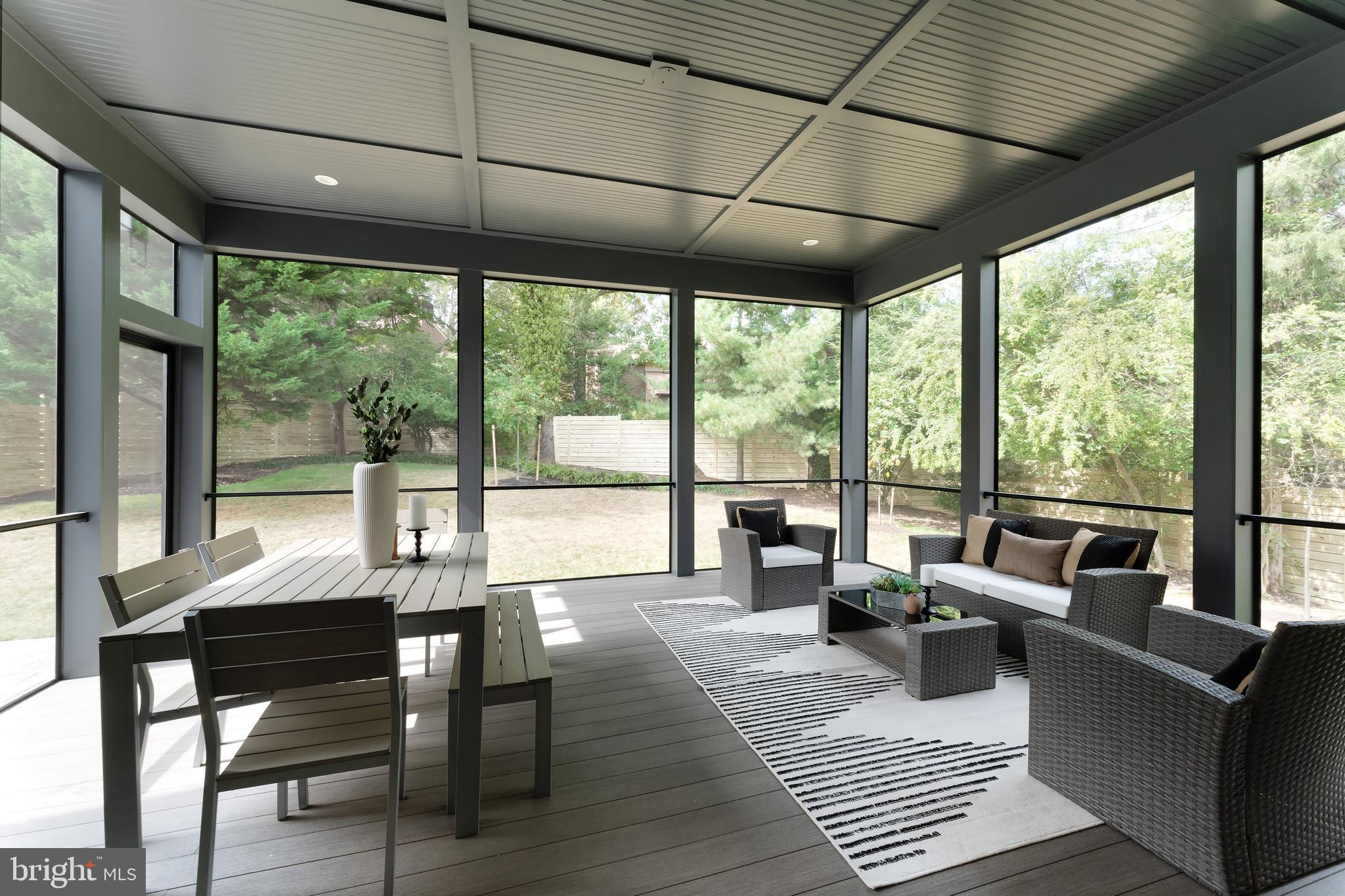 SOUTHRIDGE - Residential