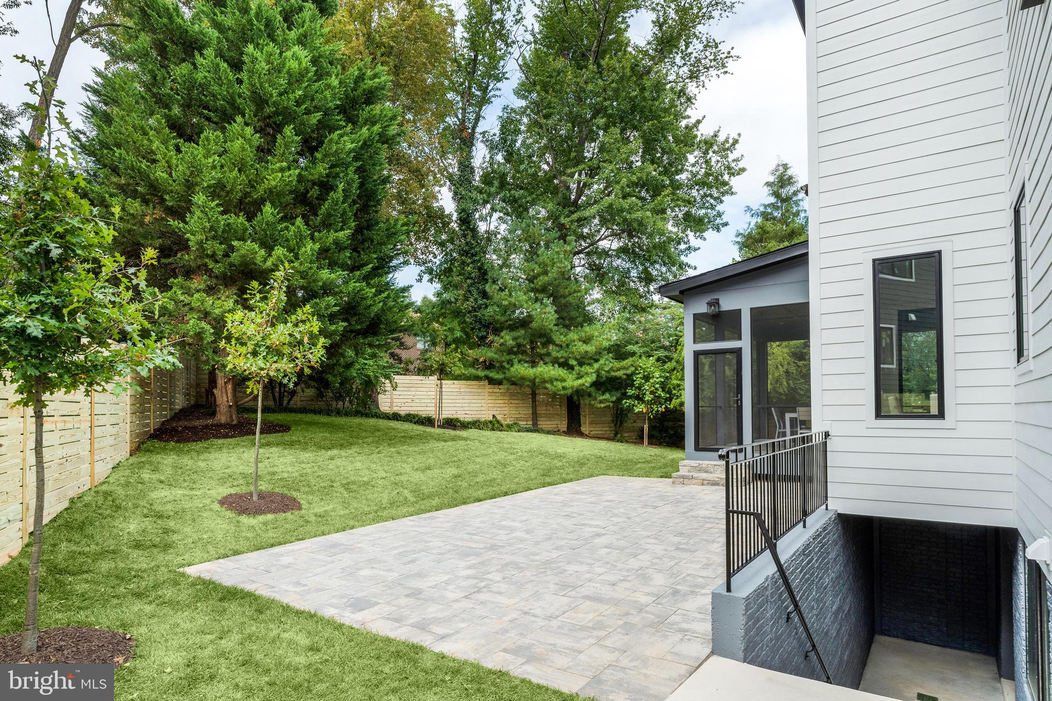 SOUTHRIDGE - Residential