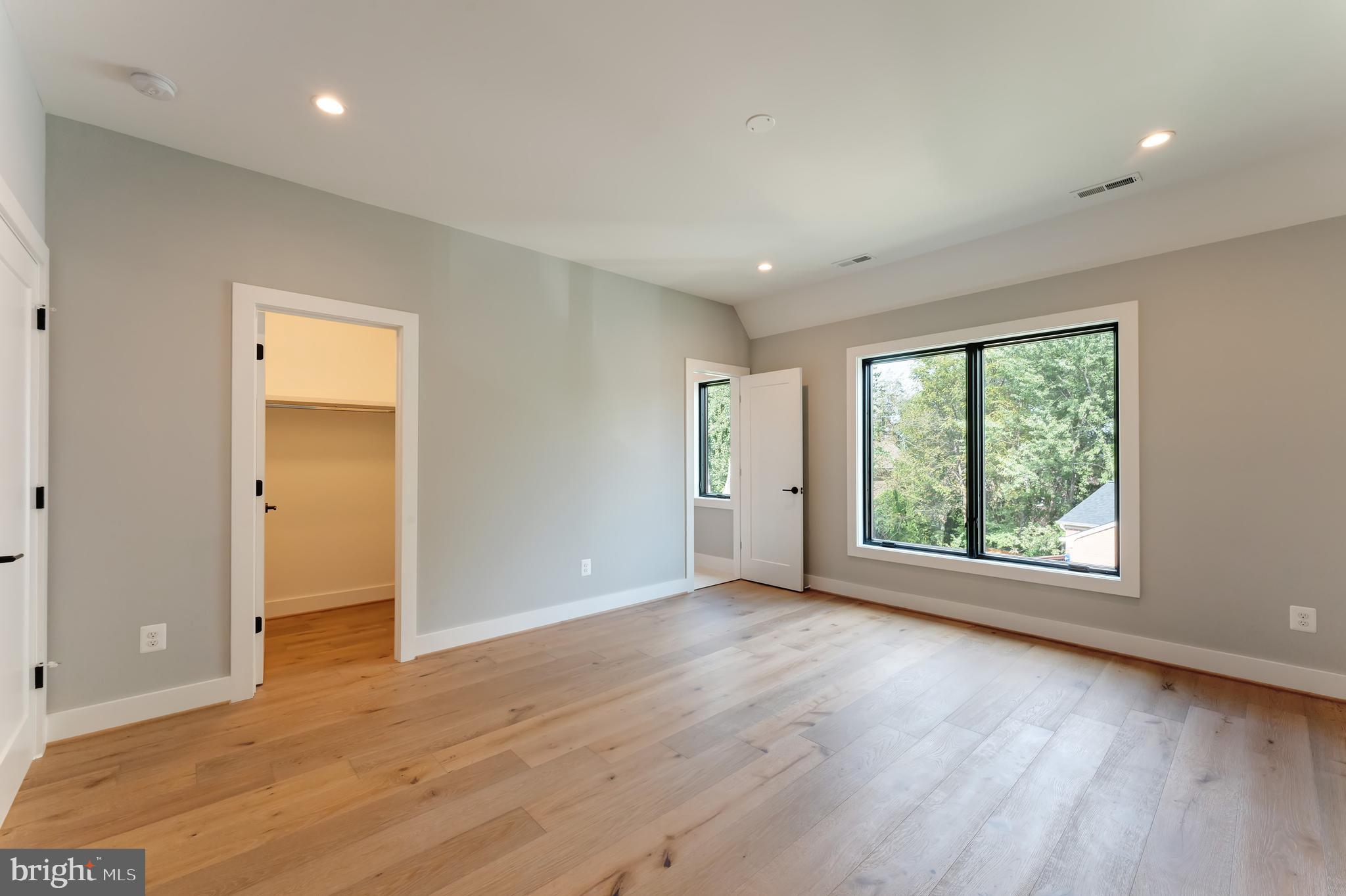 SOUTHRIDGE - Residential