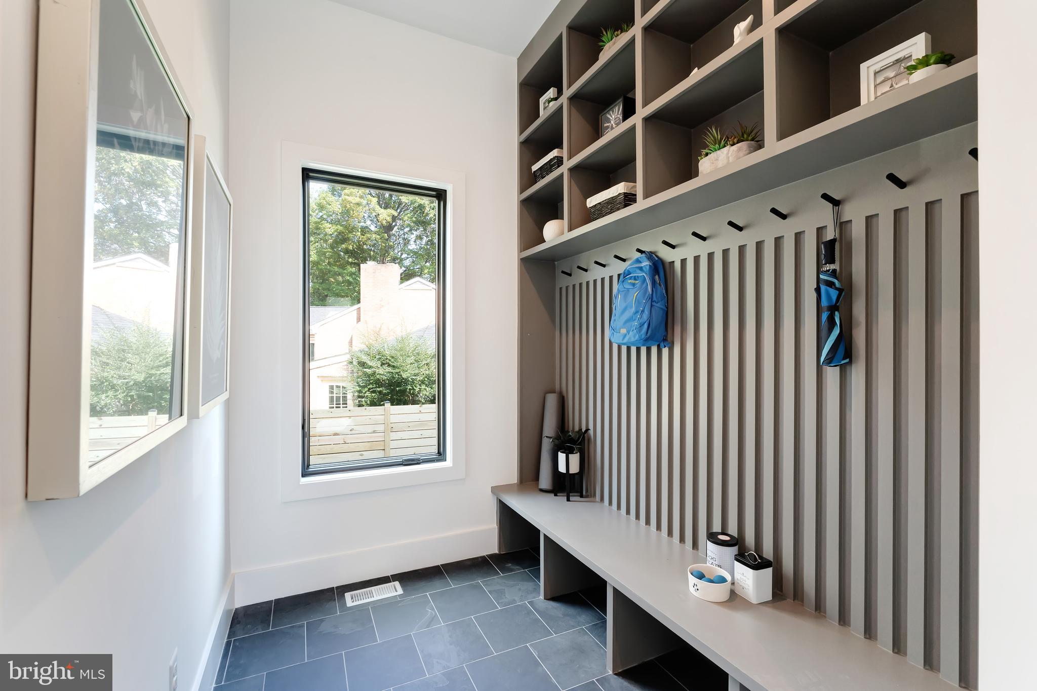 SOUTHRIDGE - Residential