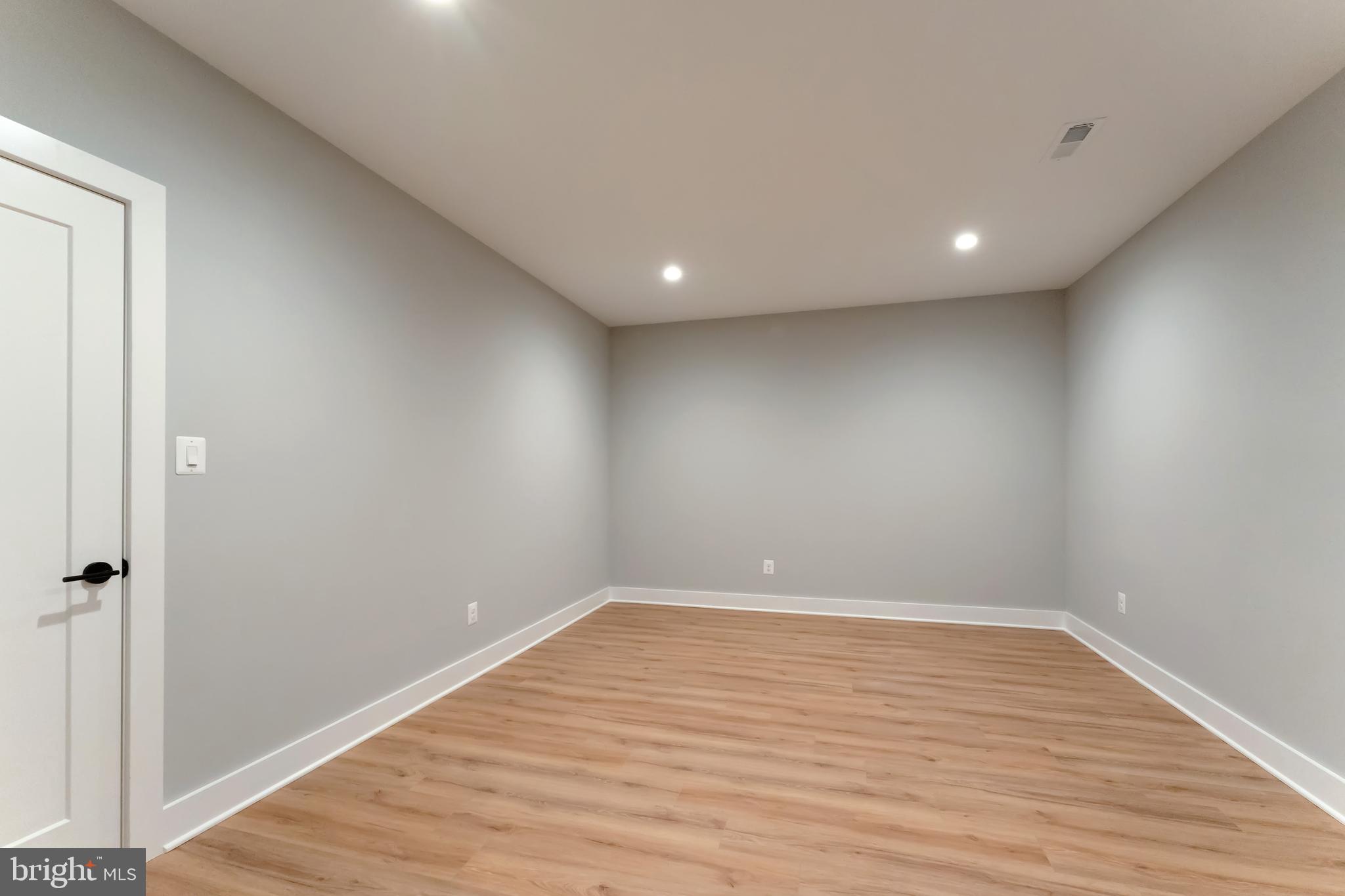 SOUTHRIDGE - Residential