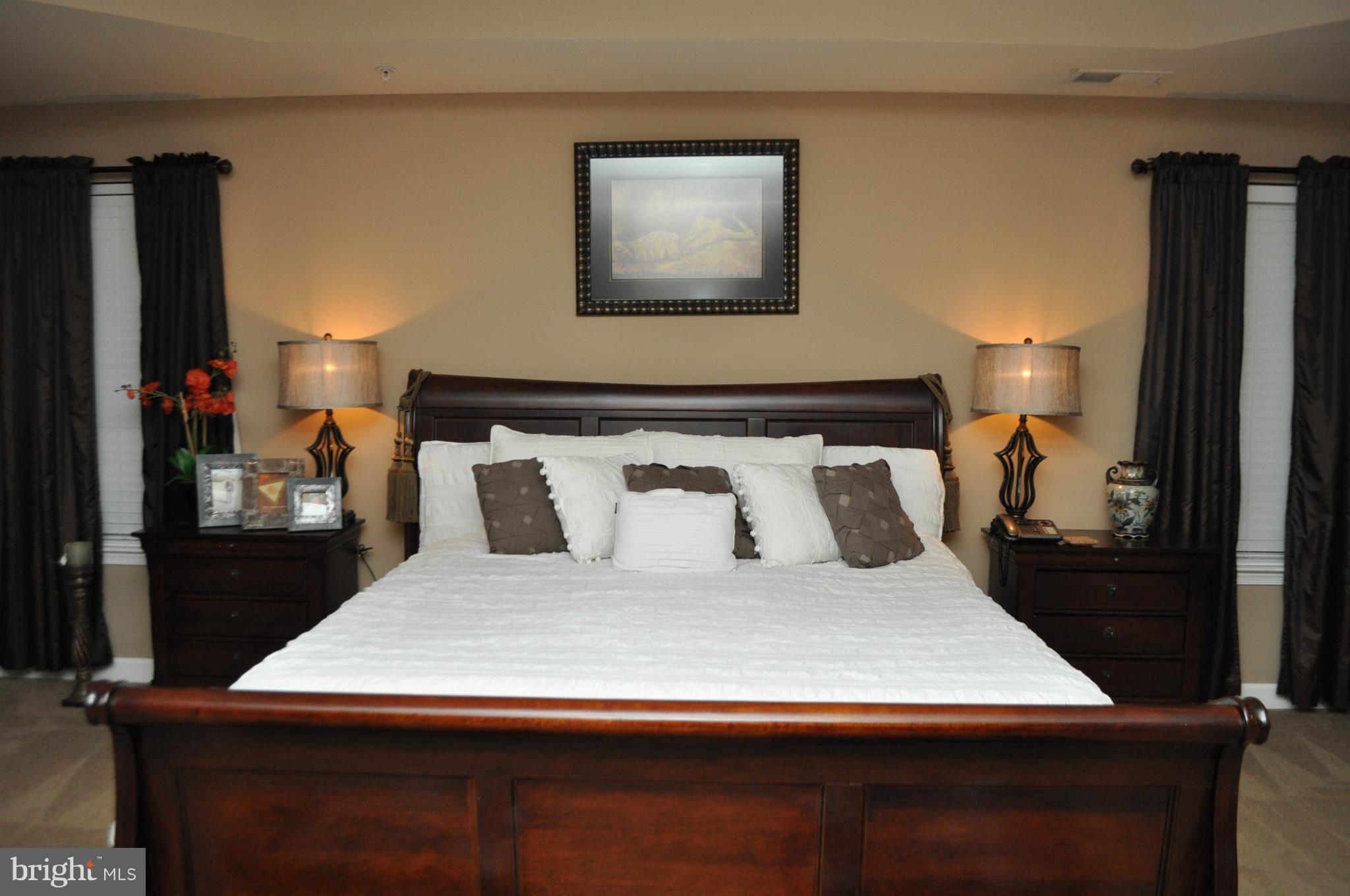 LINDEN GROVE - Residential