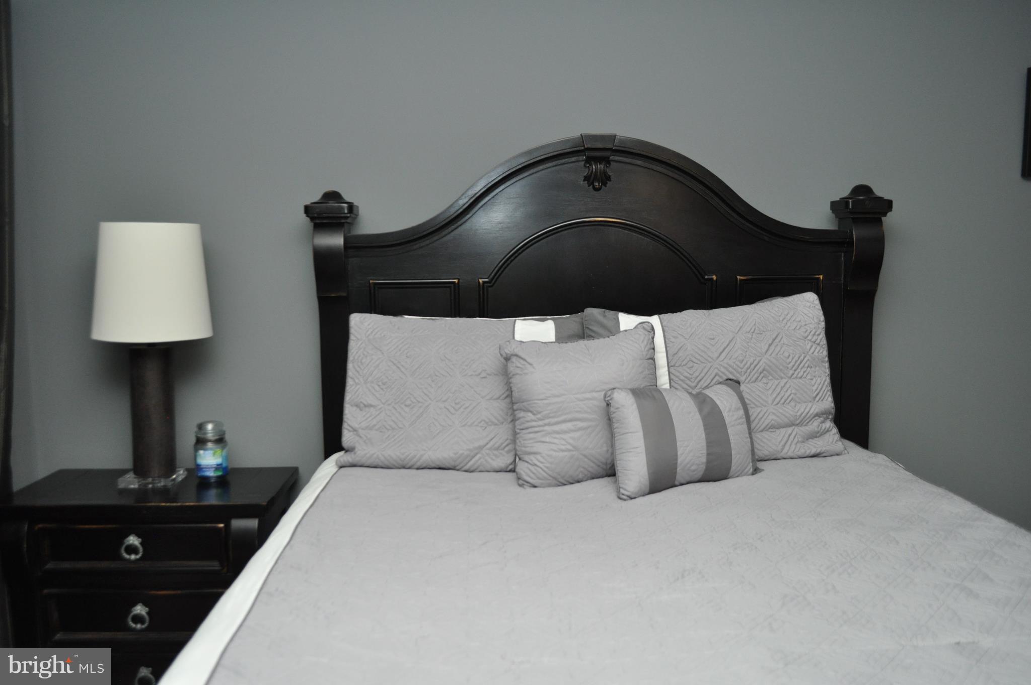 LINDEN GROVE - Residential