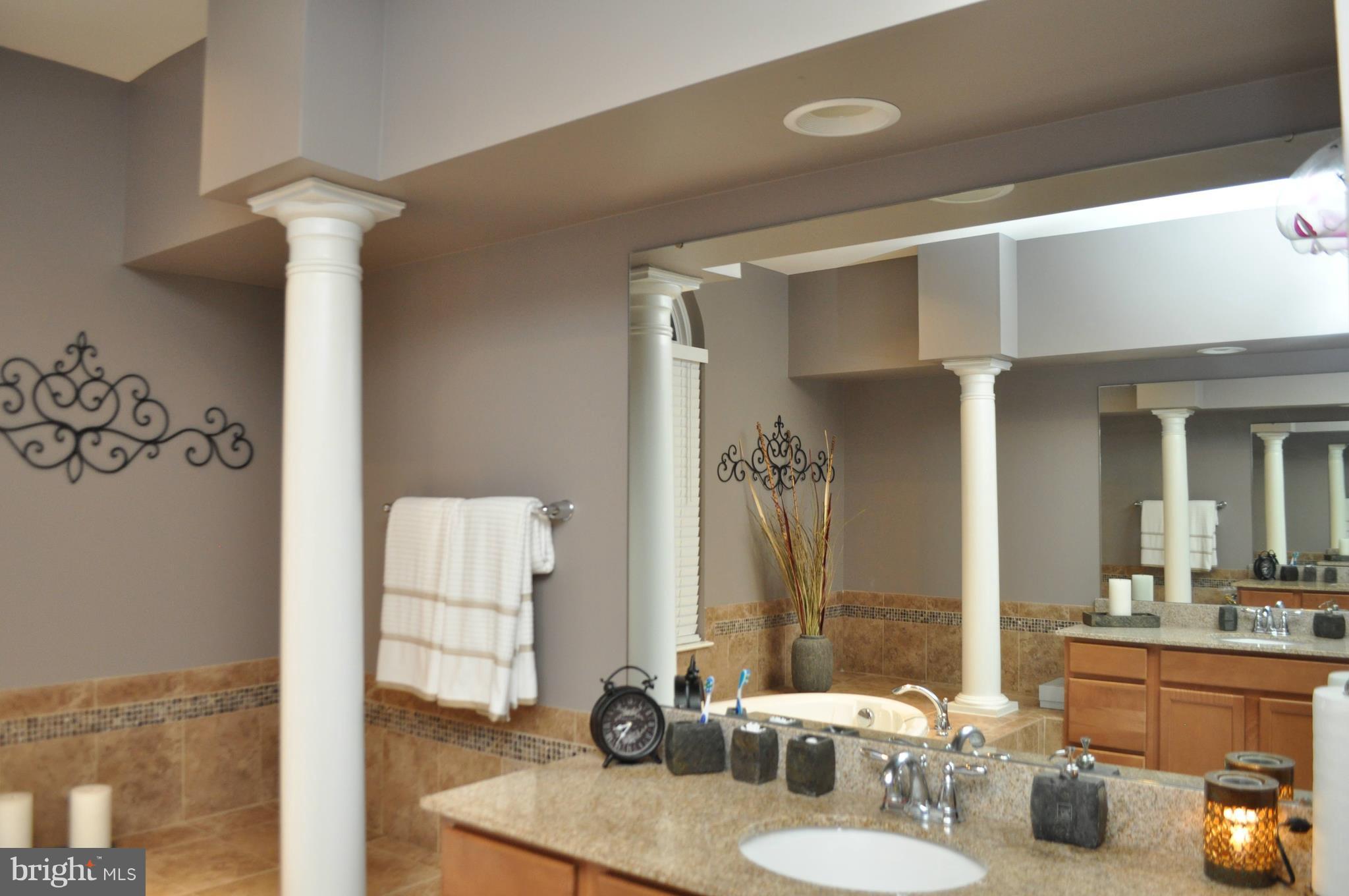 LINDEN GROVE - Residential