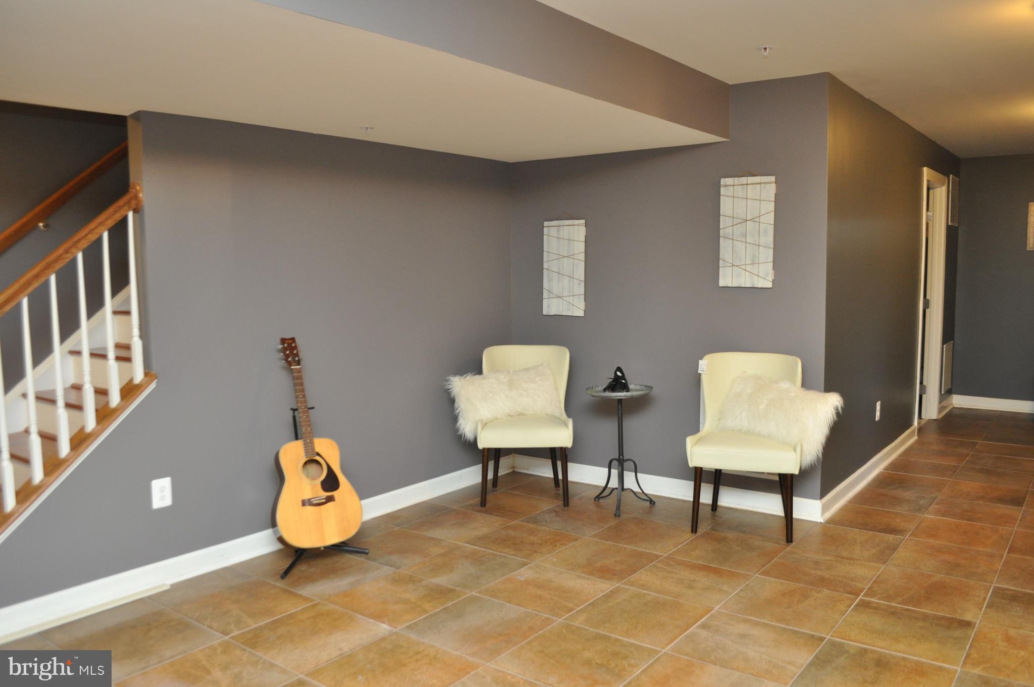 LINDEN GROVE - Residential