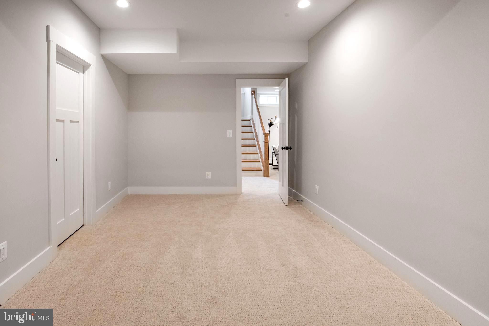 DEL RAY - Residential