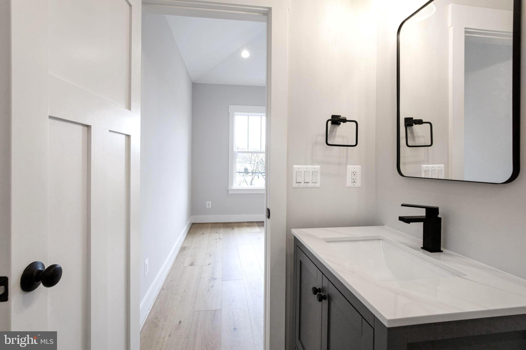 DEL RAY - Residential