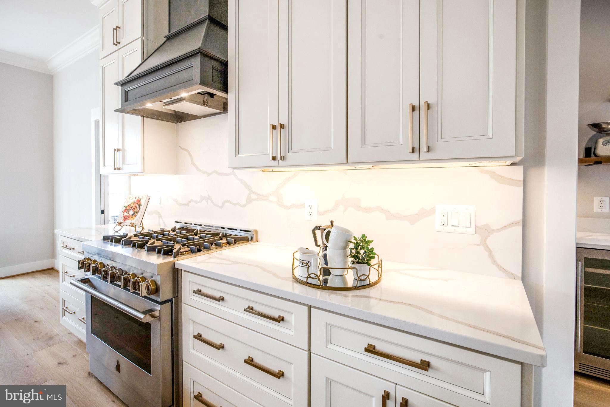 DEL RAY - Residential