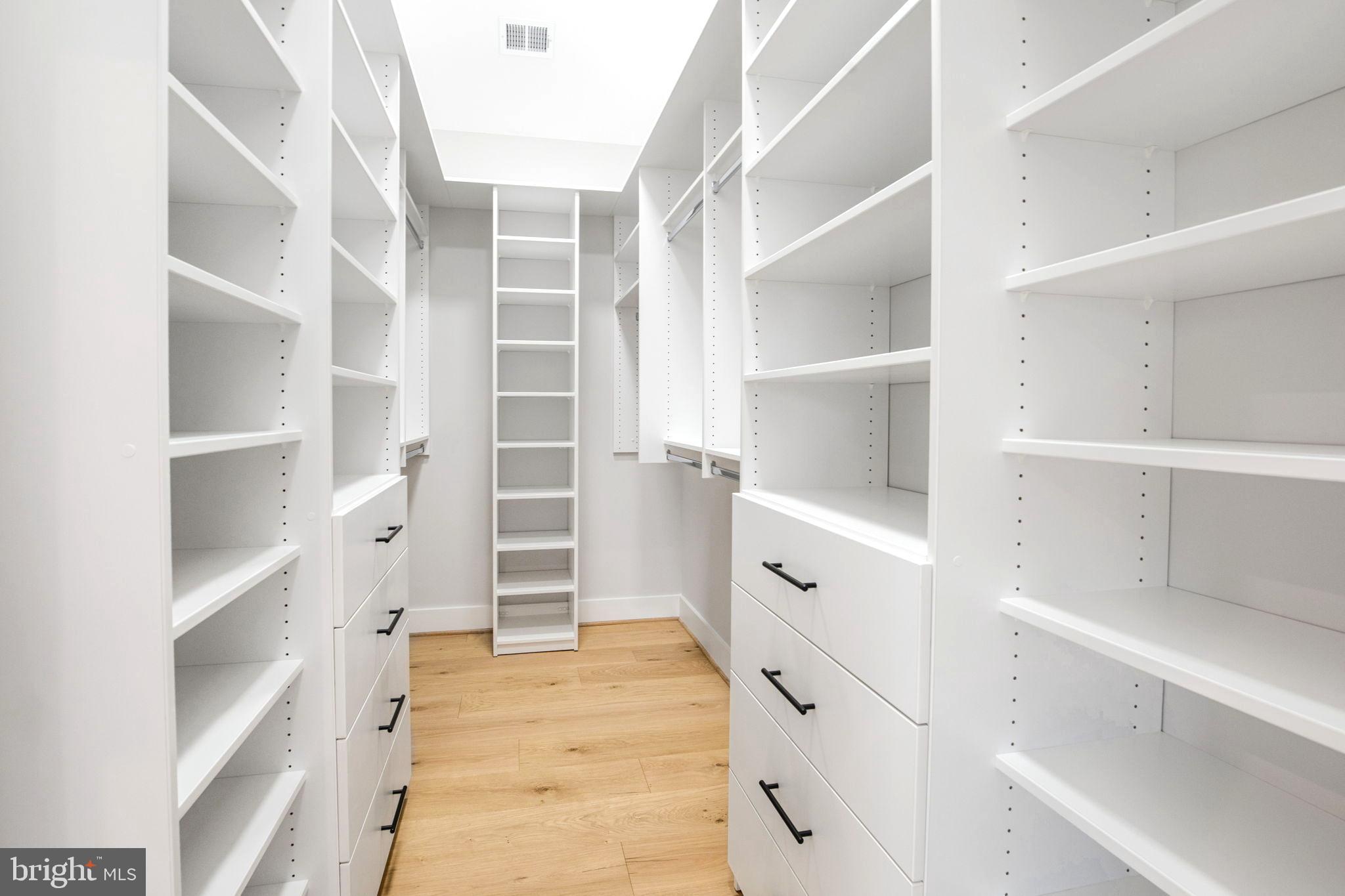 DEL RAY - Residential