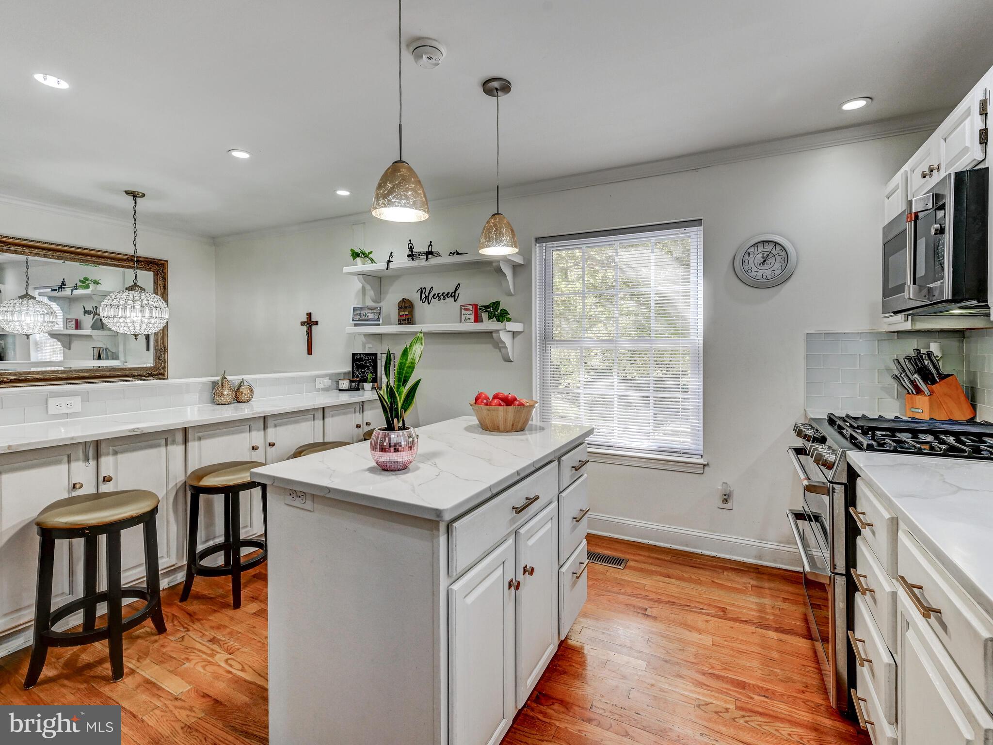 LOVETON FARMS - Residential