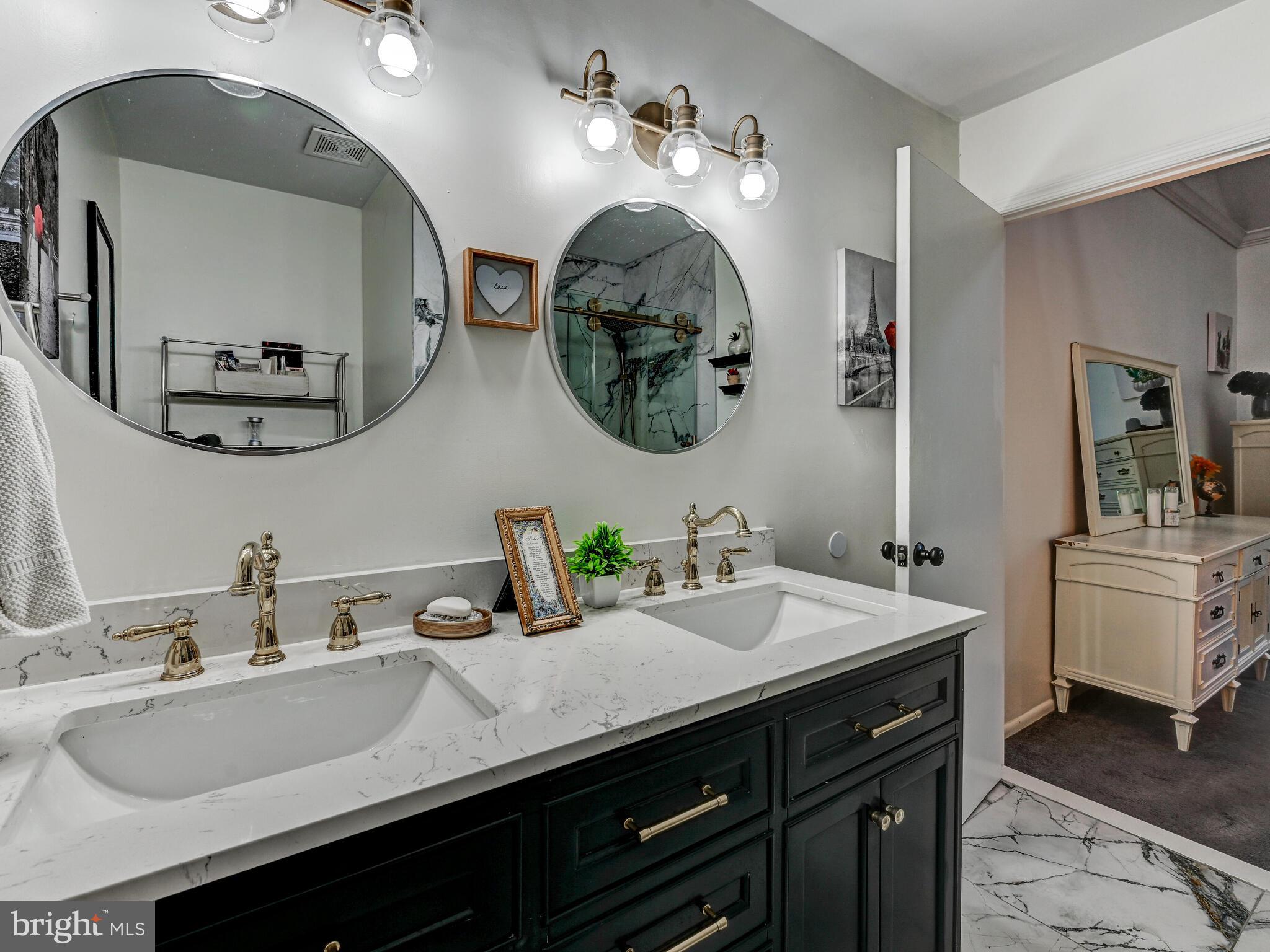 LOVETON FARMS - Residential