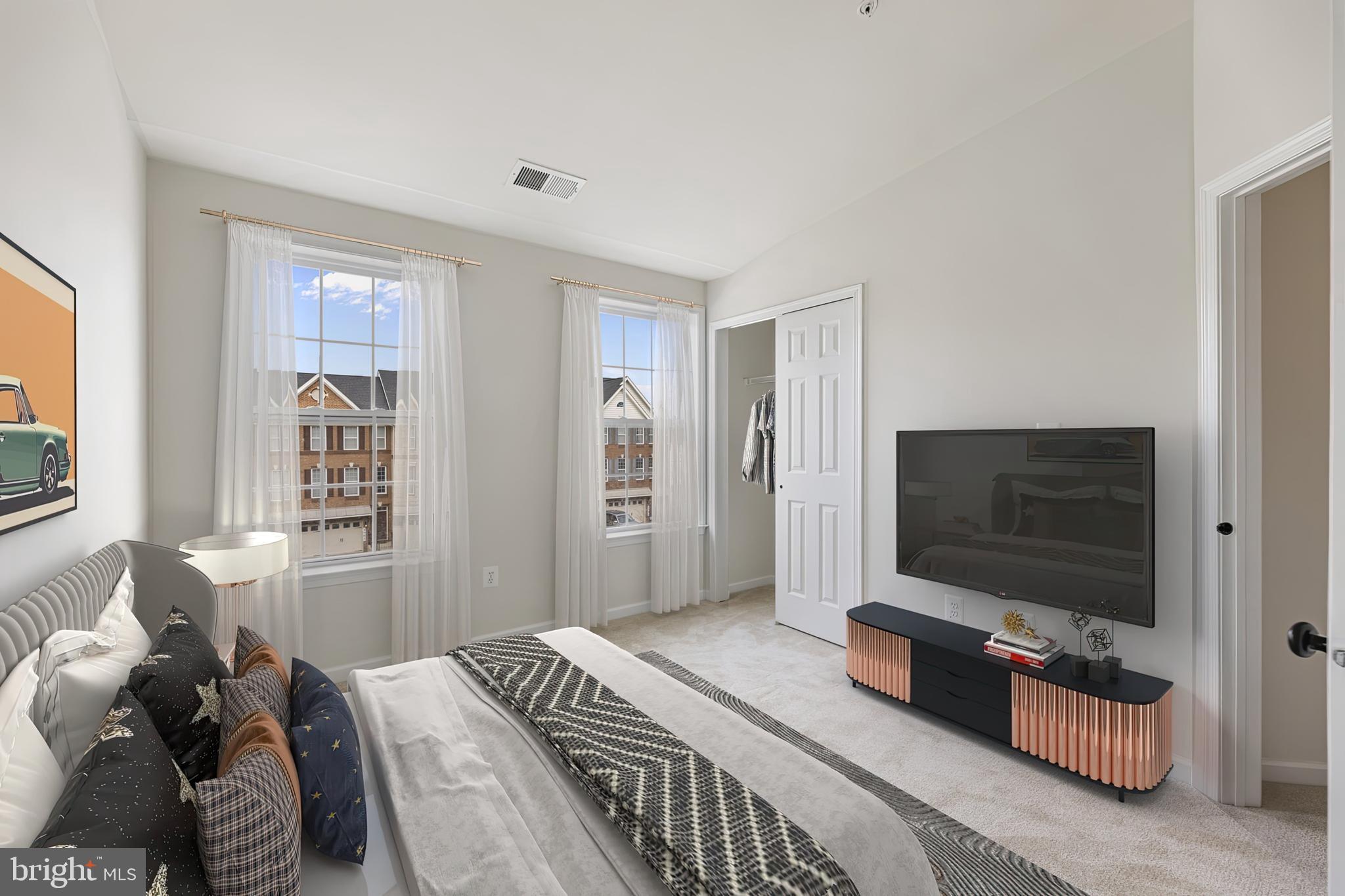 MARLBORO RIDGE - Residential