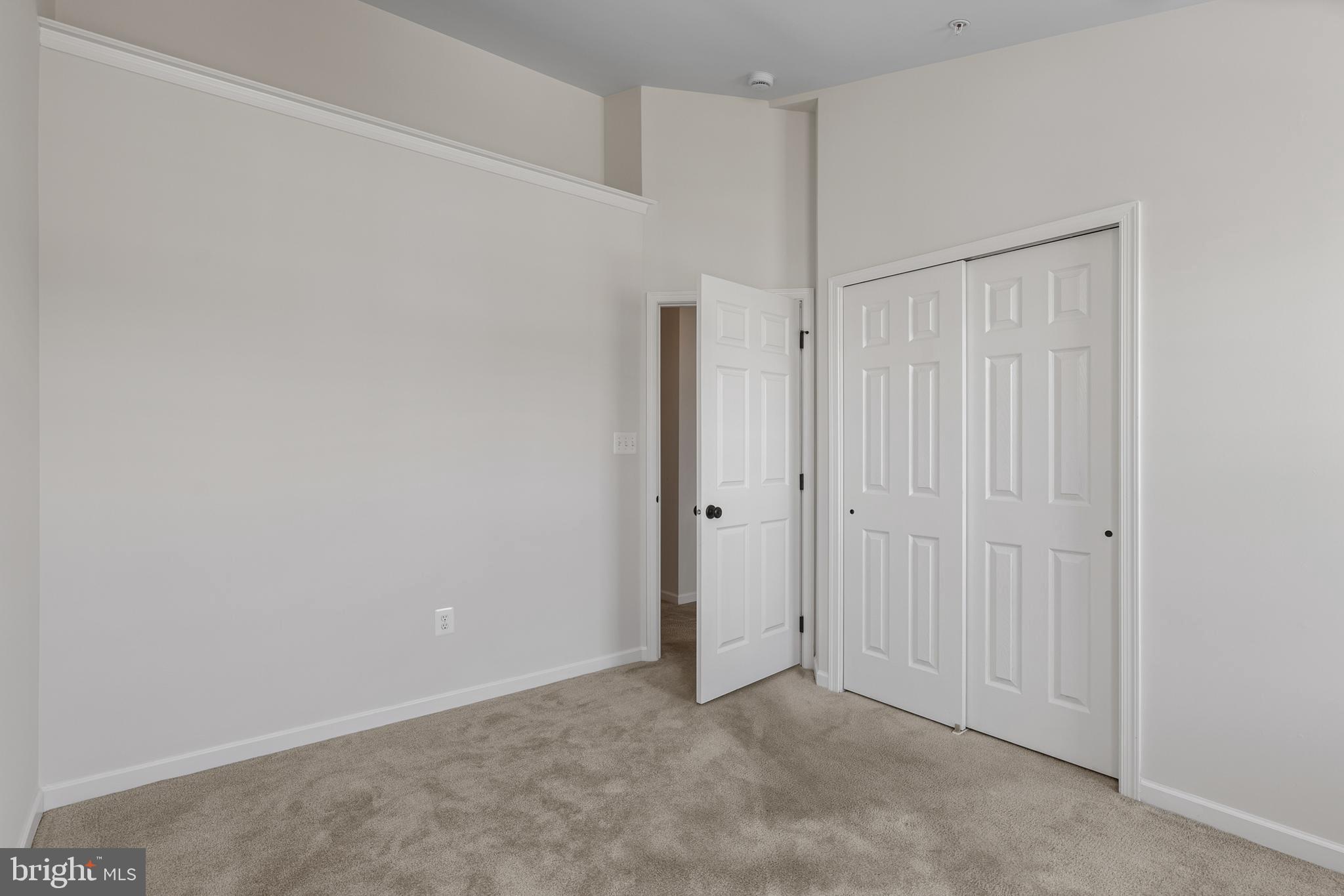 MARLBORO RIDGE - Residential