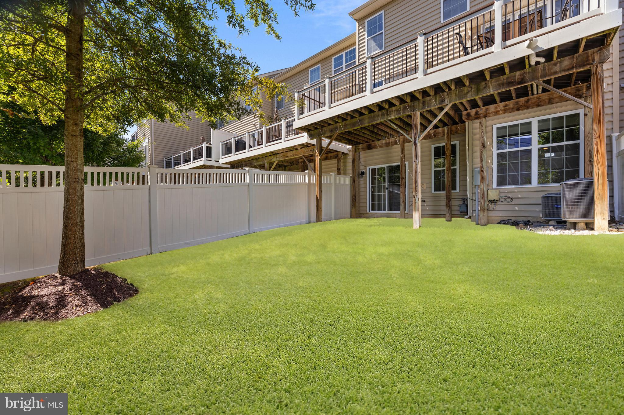 MARLBORO RIDGE - Residential