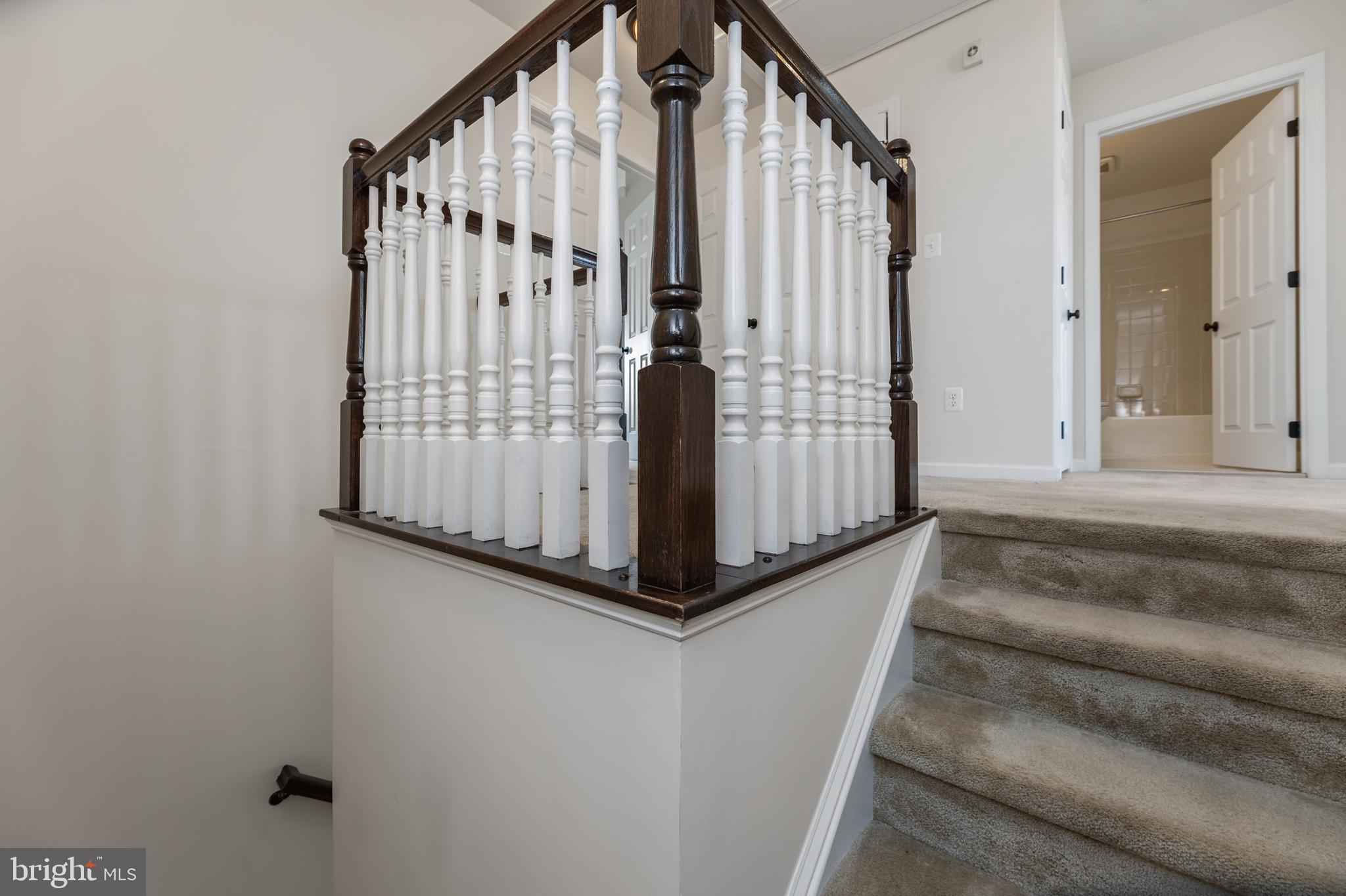 MARLBORO RIDGE - Residential