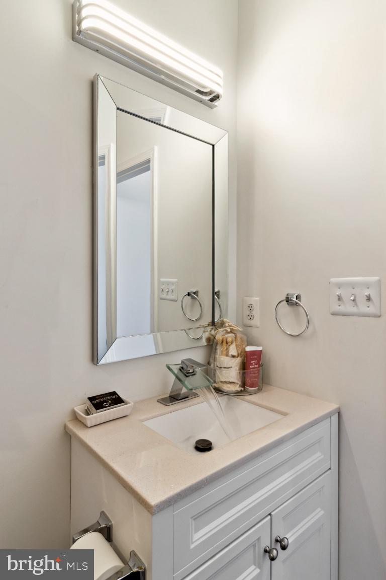 HOPKINS - Residential