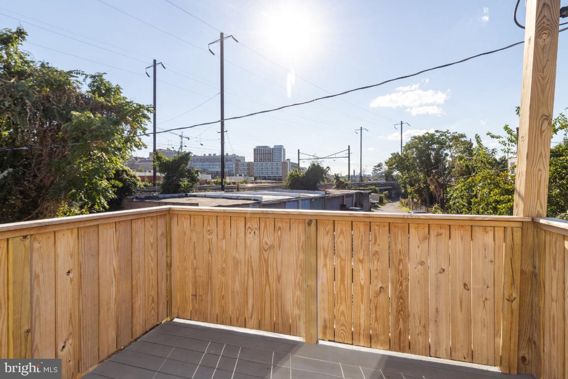 HOPKINS - Residential