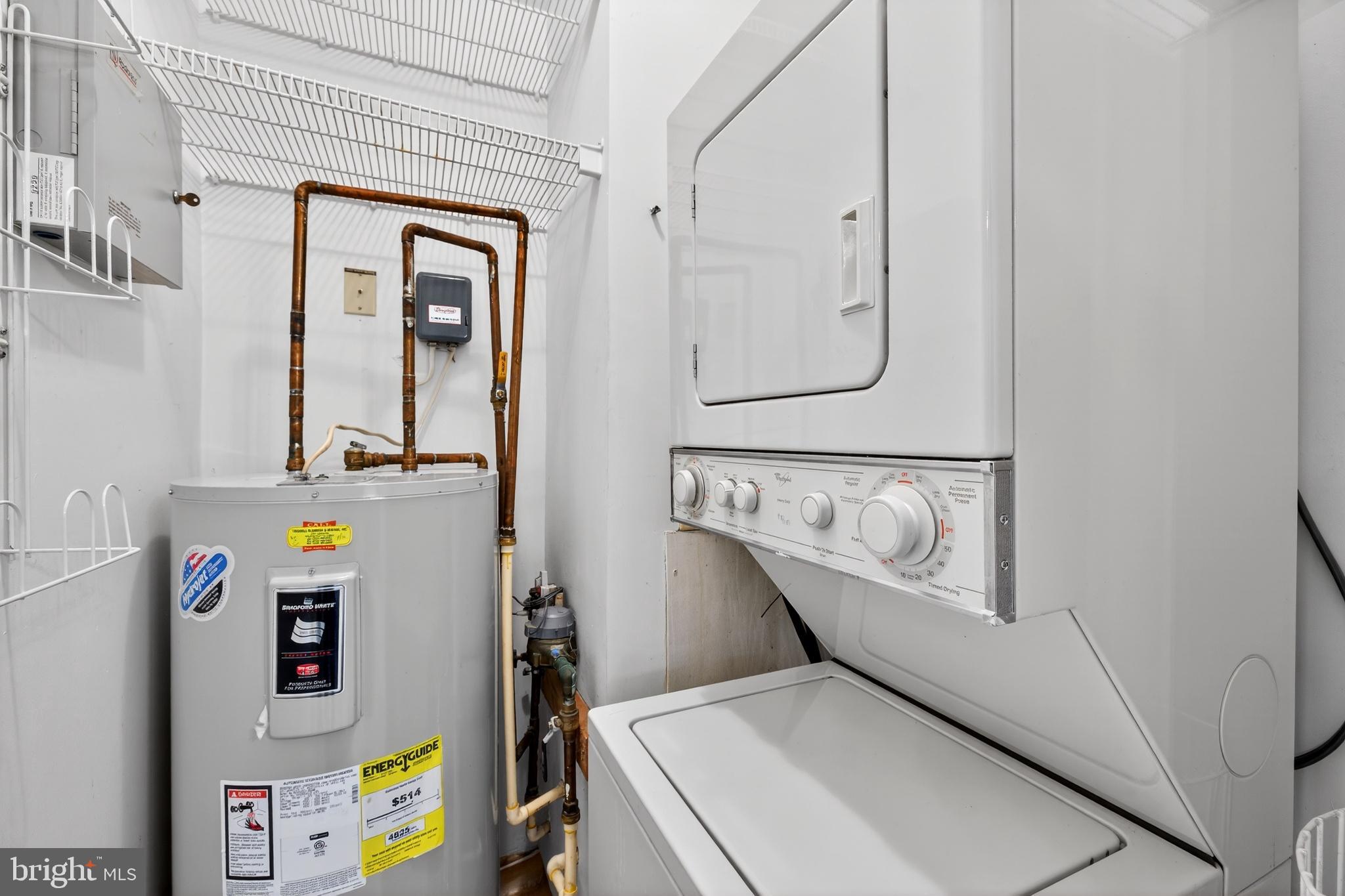 CREEKSIDE - Residential