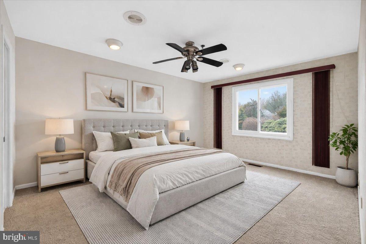 CREEKSIDE - Residential