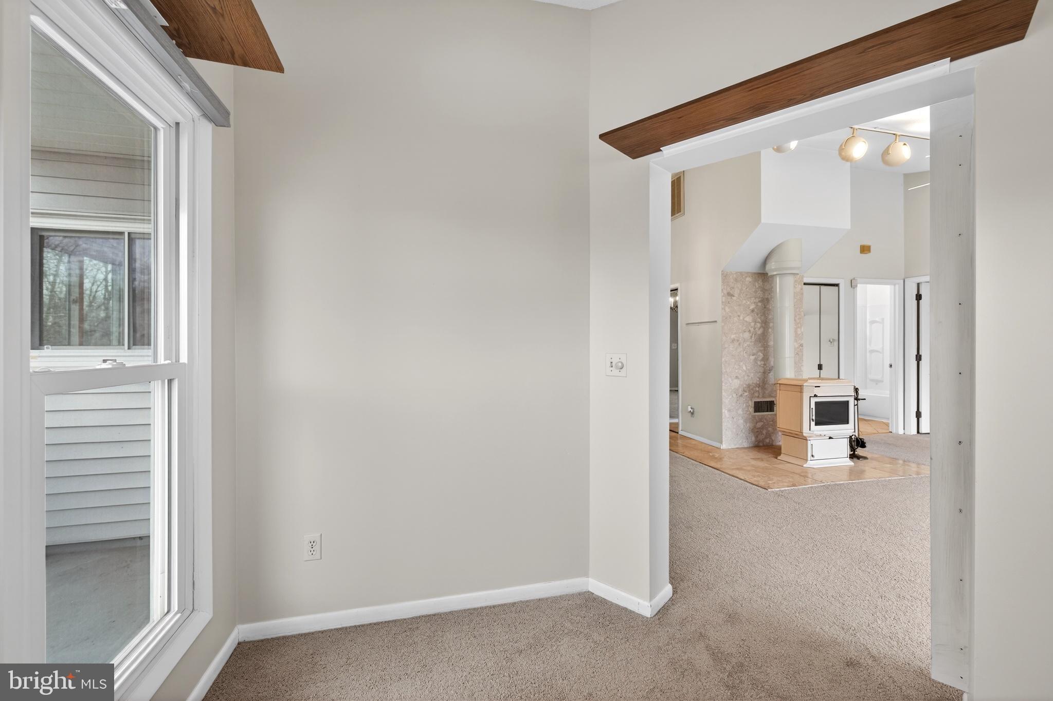 CREEKSIDE - Residential