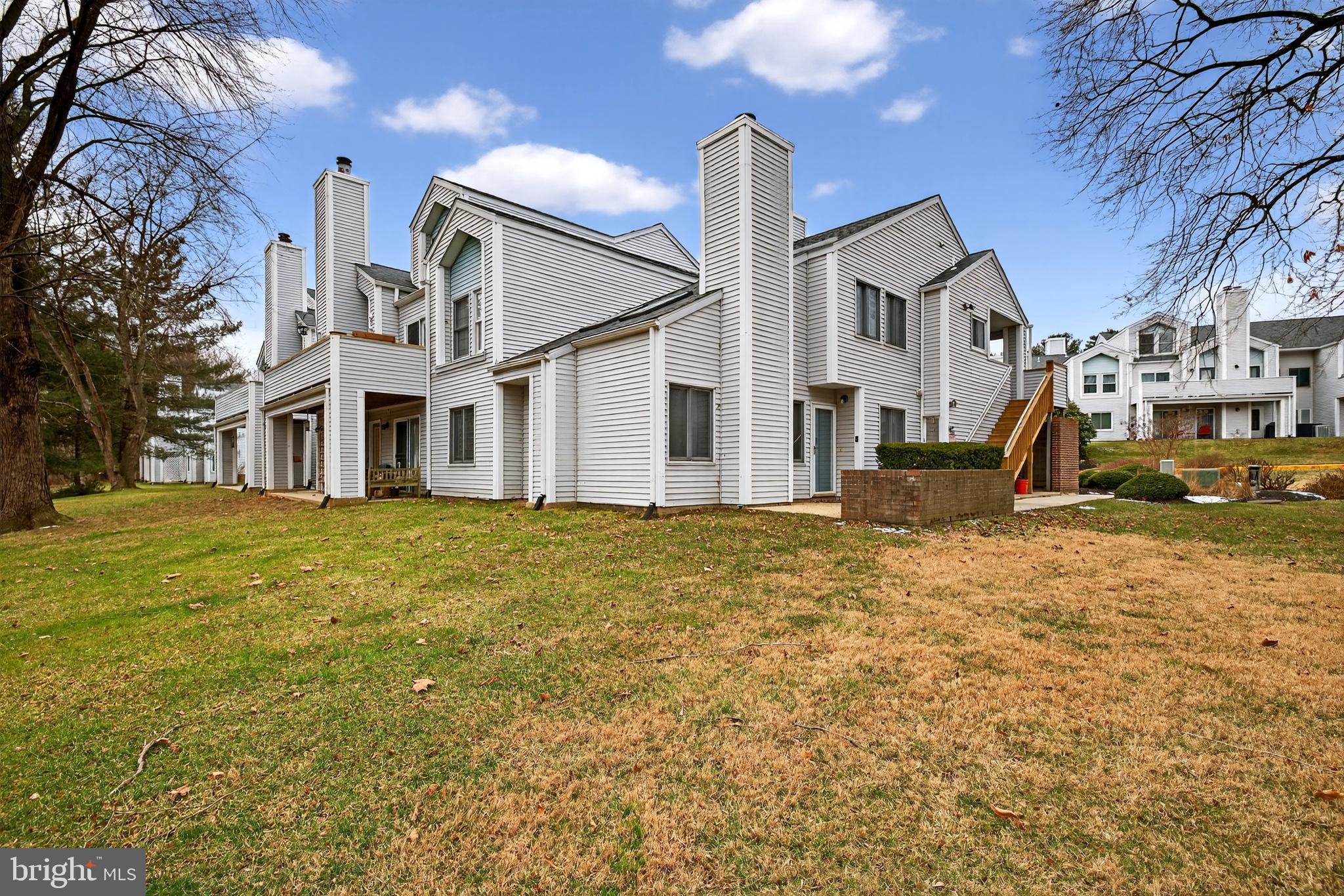 CREEKSIDE - Residential