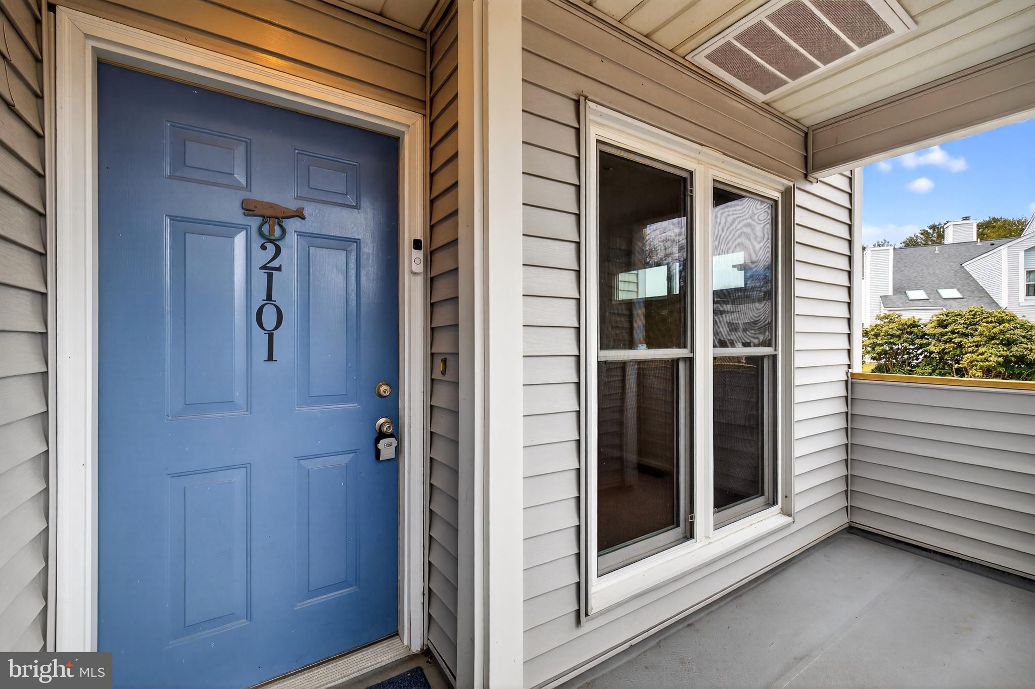 CREEKSIDE - Residential