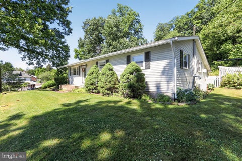 Homes For Sale - 740 Public Road<br/> BETHLEHEM, PA 18015