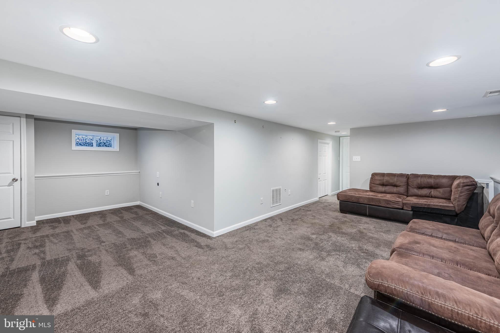 SOLLEY HEIGHTS - Residential Lease