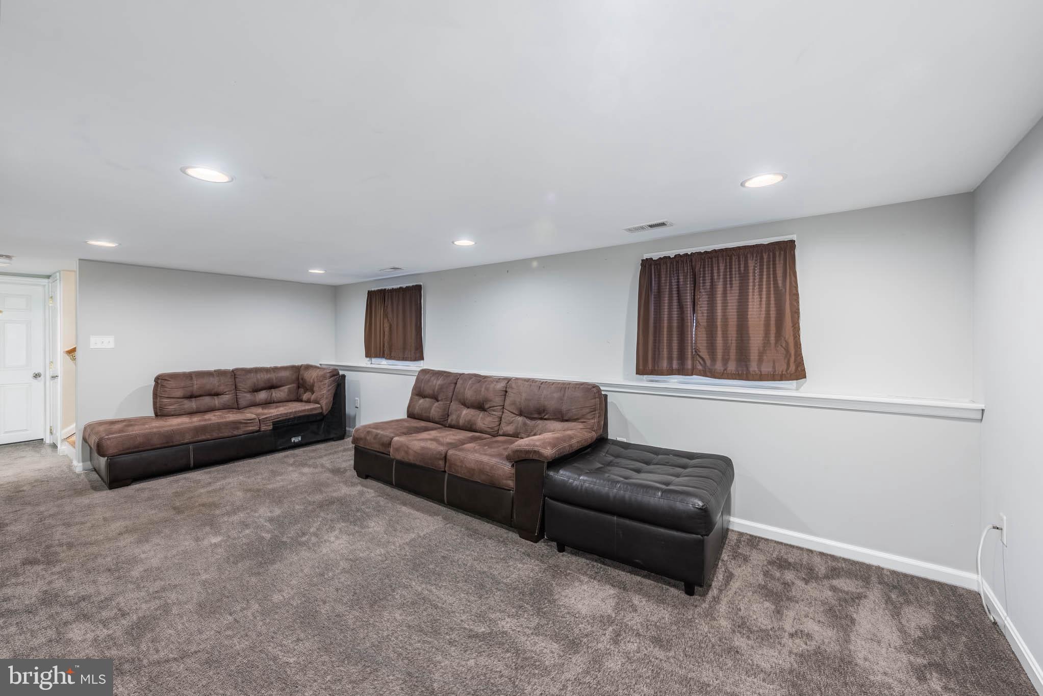 SOLLEY HEIGHTS - Residential Lease