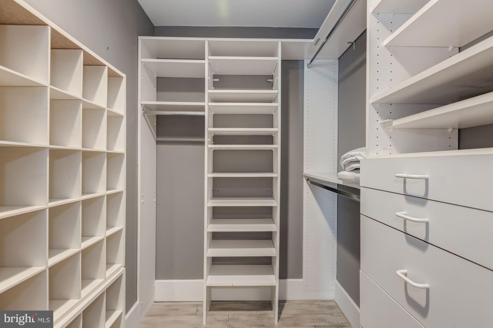 BLENHEIM - Residential