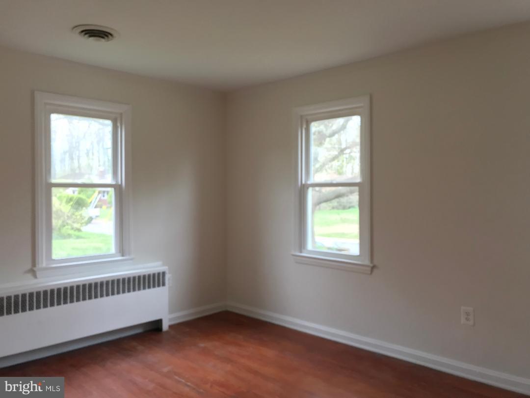 BROOKLAND ESTATES - Residential Lease