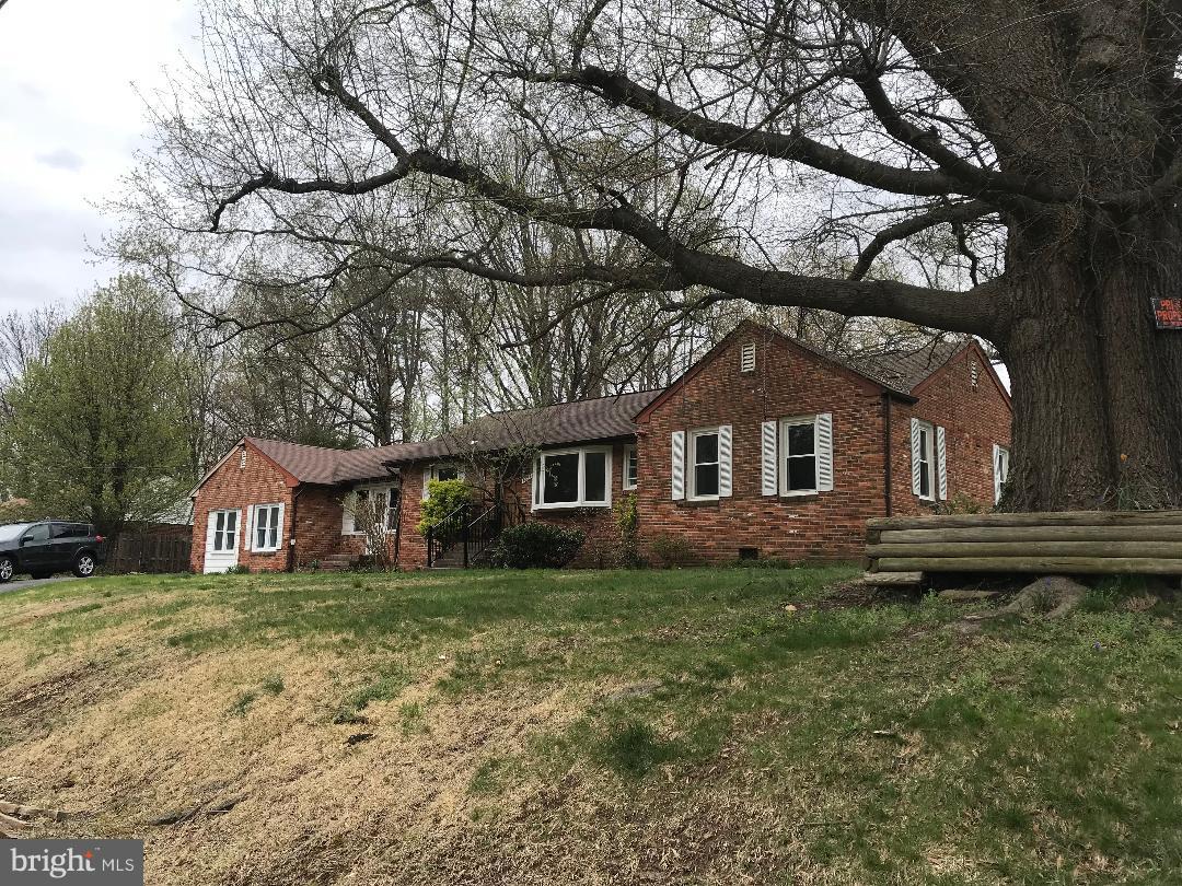 BROOKLAND ESTATES - Residential Lease