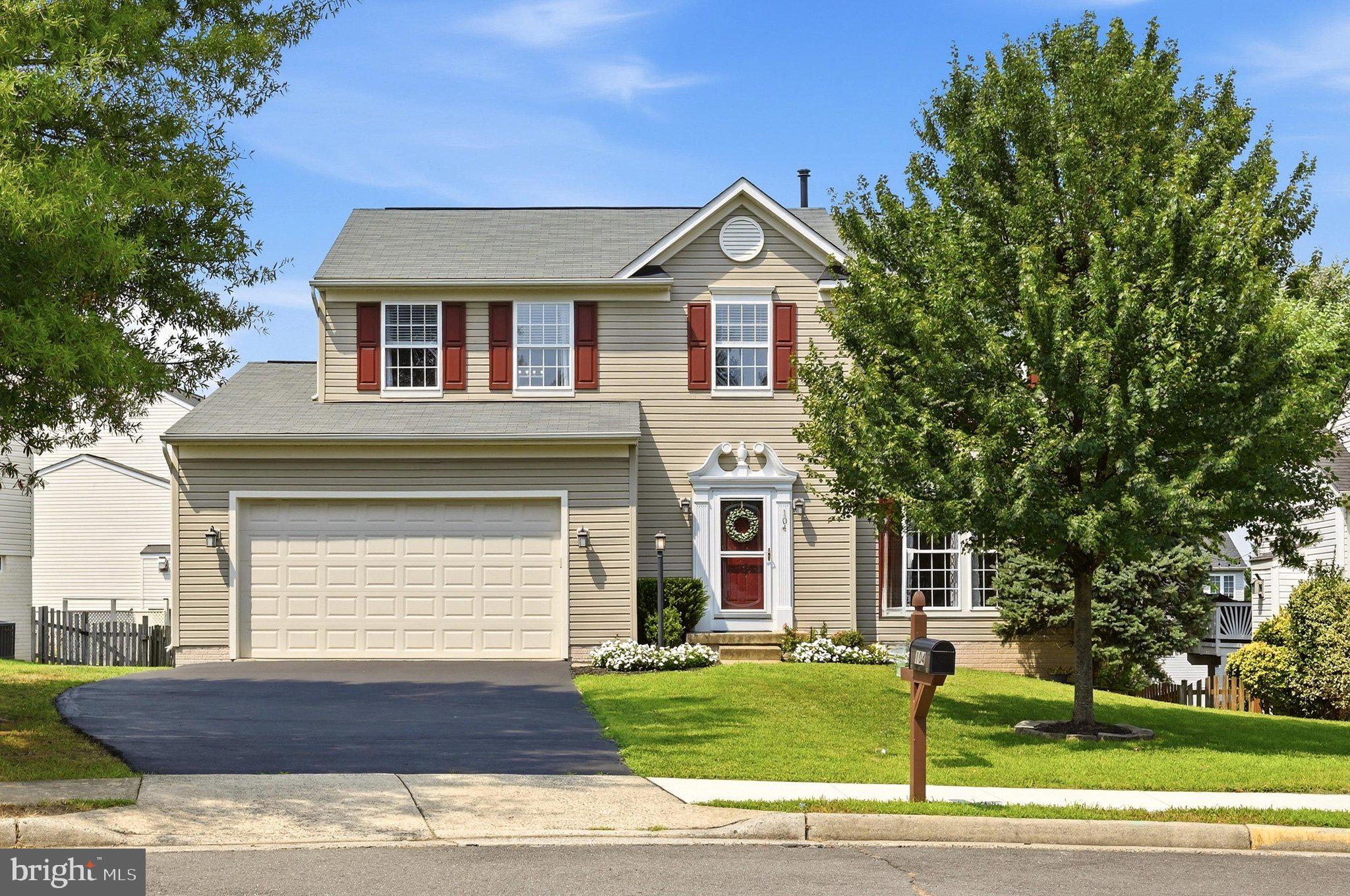 104 DUVALL COURT SE