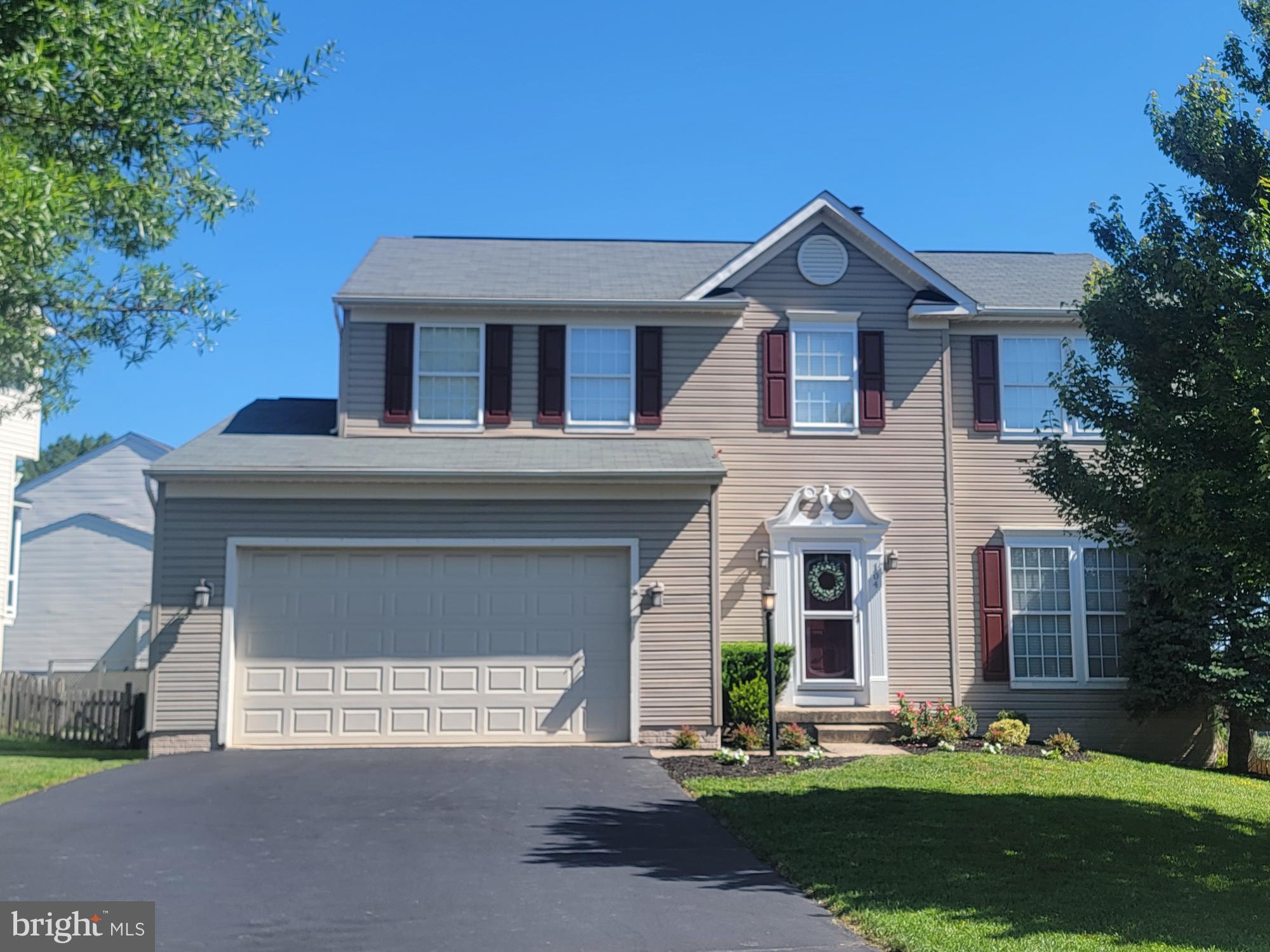 104 DUVALL COURT SE