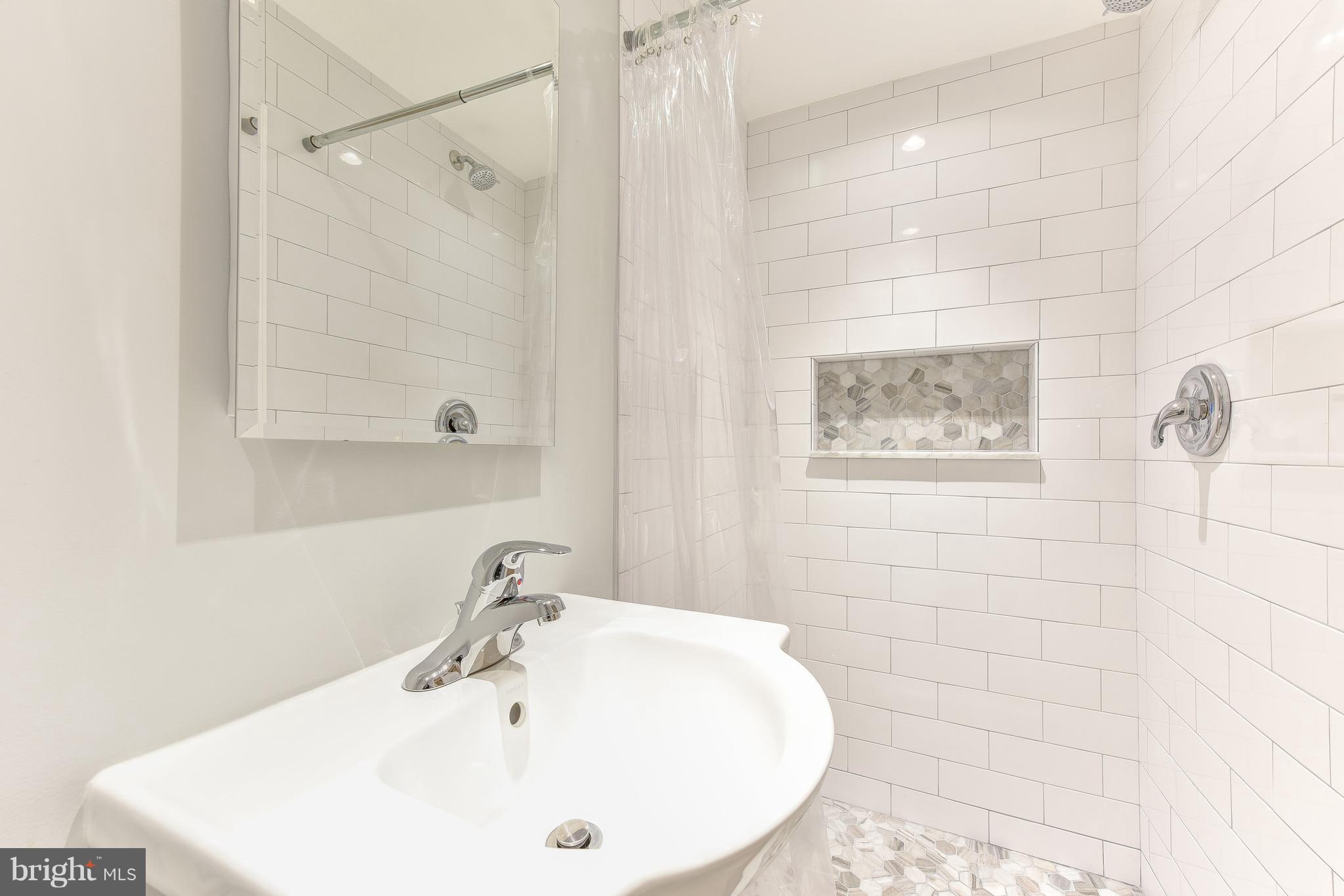 HUNTING CREEK - Residential