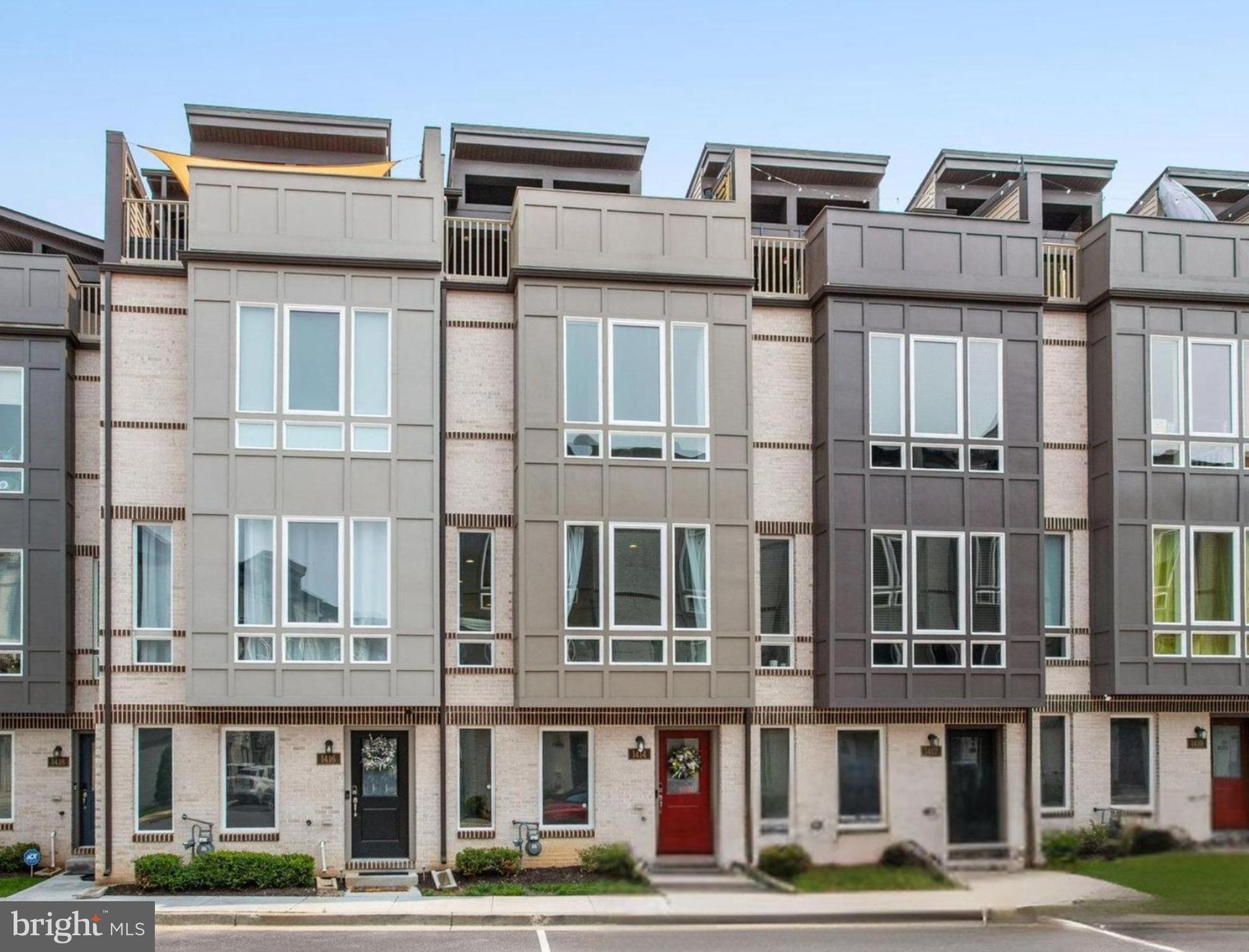 RIVER PLACE - Residential