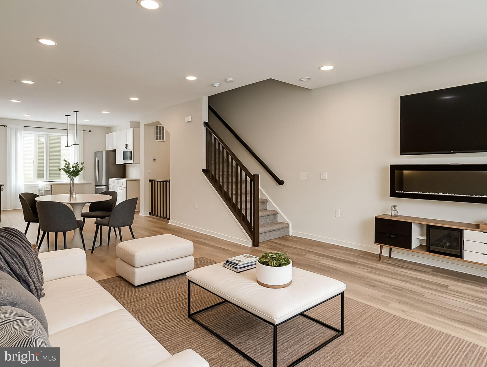 RIVER PLACE - Residential