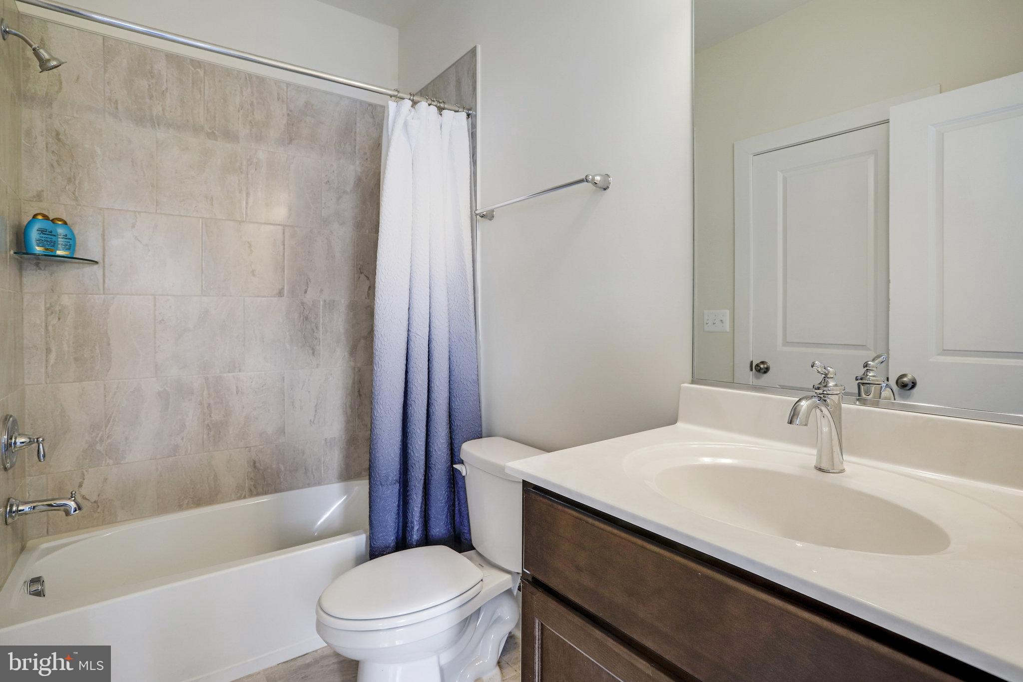 RIVER PLACE - Residential