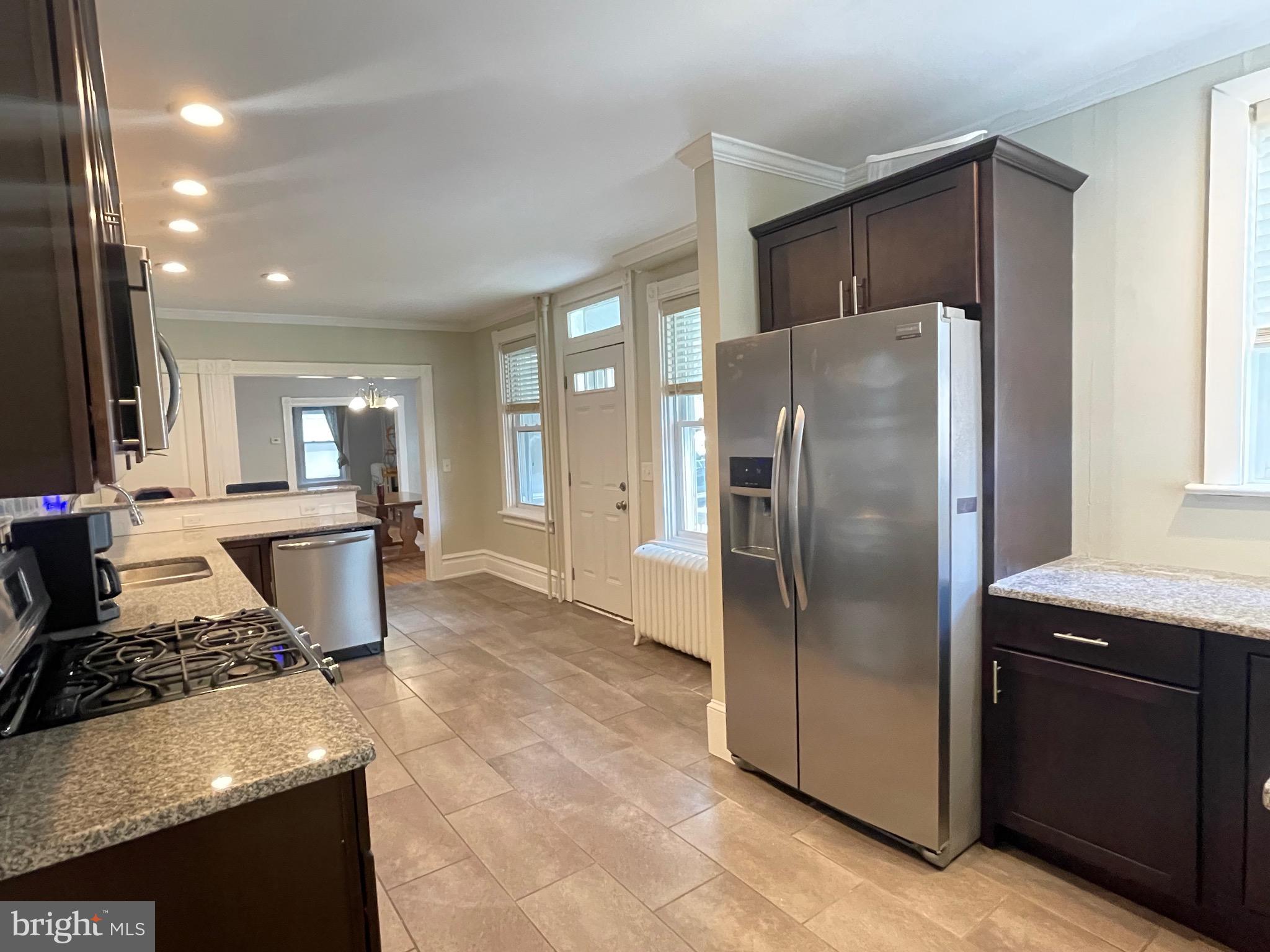 CHESTNUT HILL - Residential Lease