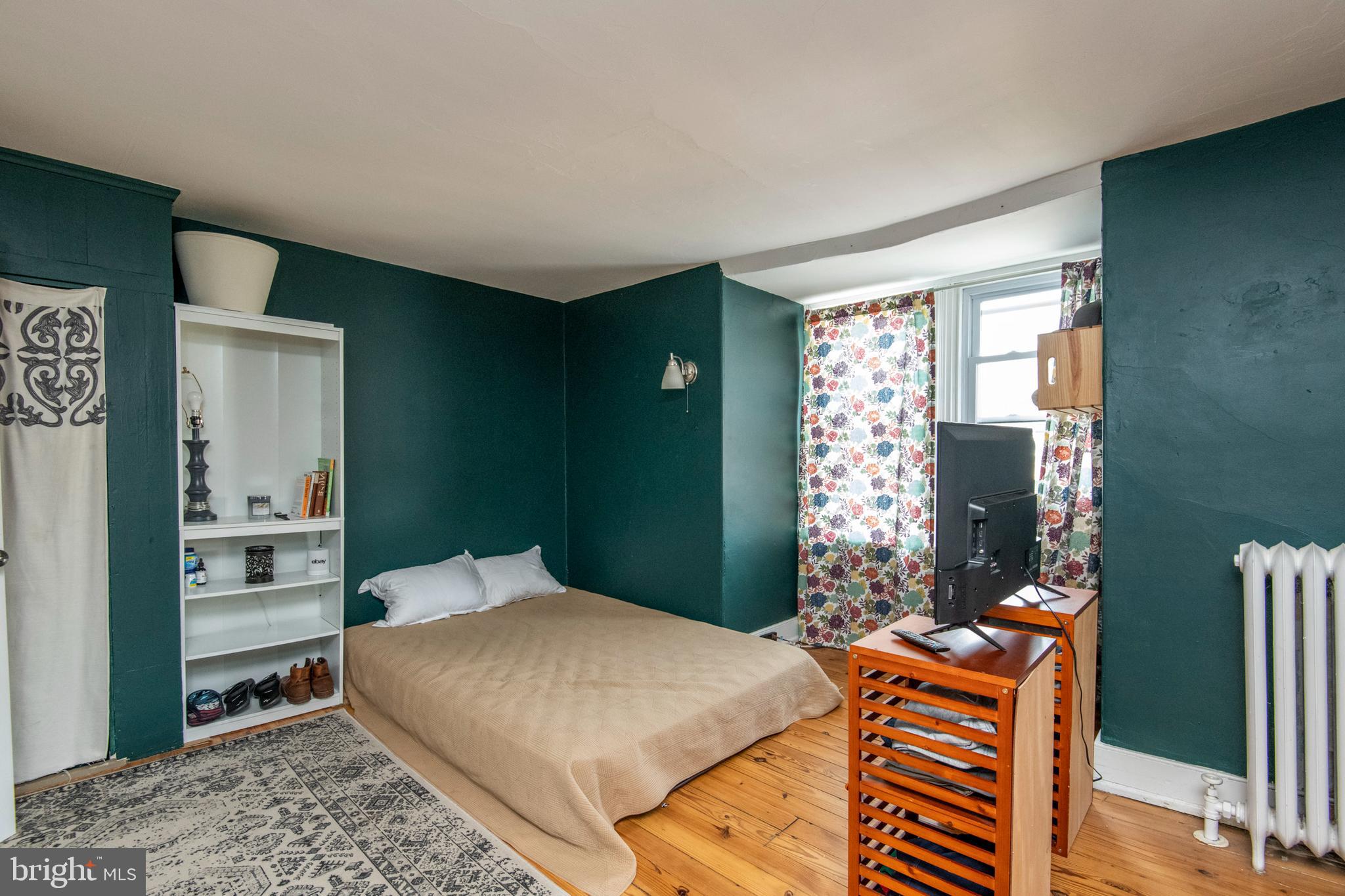 CHESTNUT HILL - Residential Lease