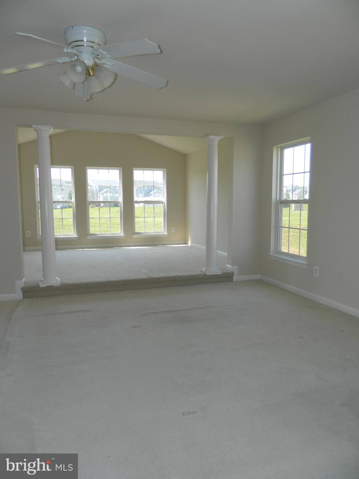 LEE'S PARKE - Residential Lease