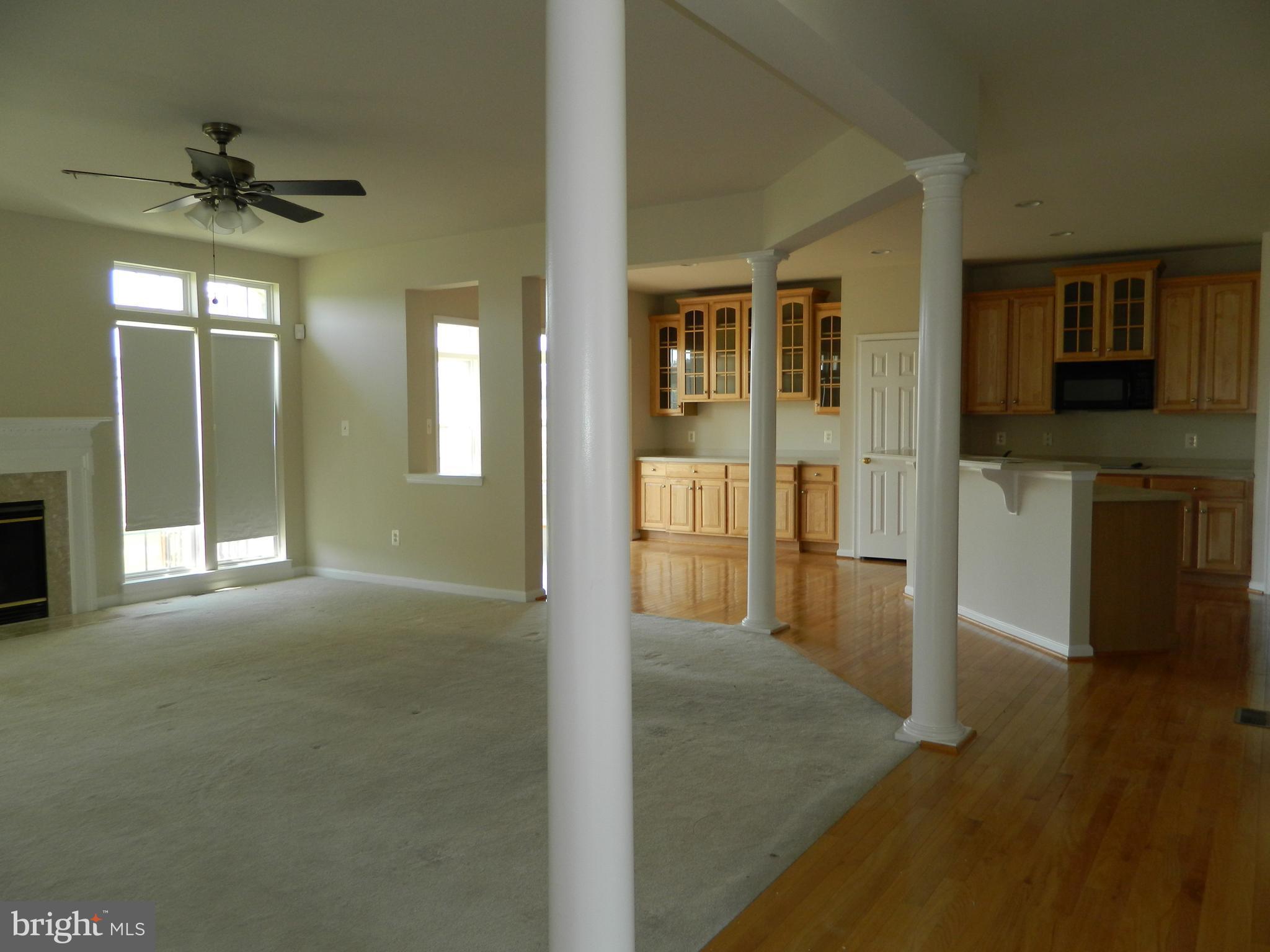 LEE'S PARKE - Residential Lease