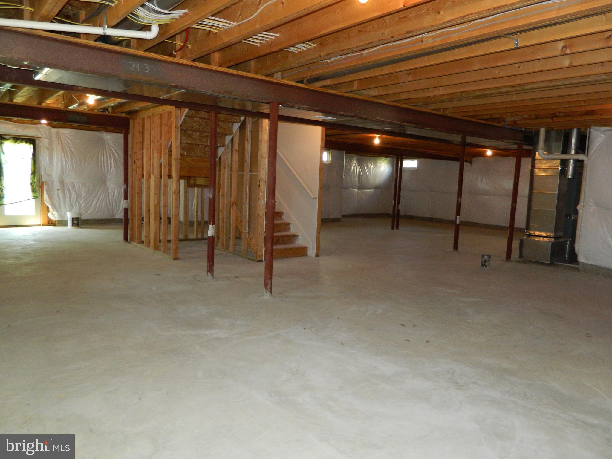 LEE'S PARKE - Residential Lease