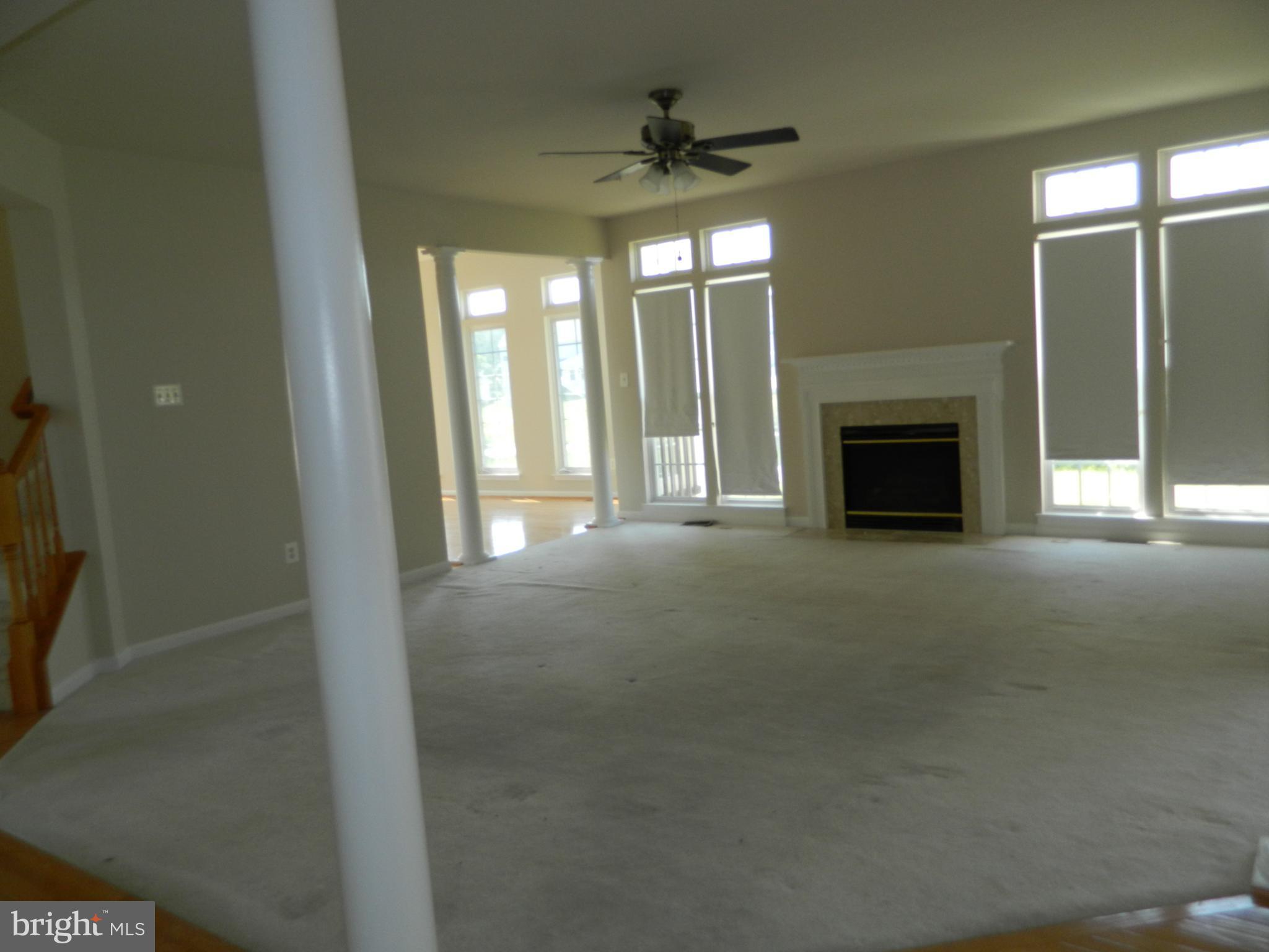 LEE'S PARKE - Residential Lease